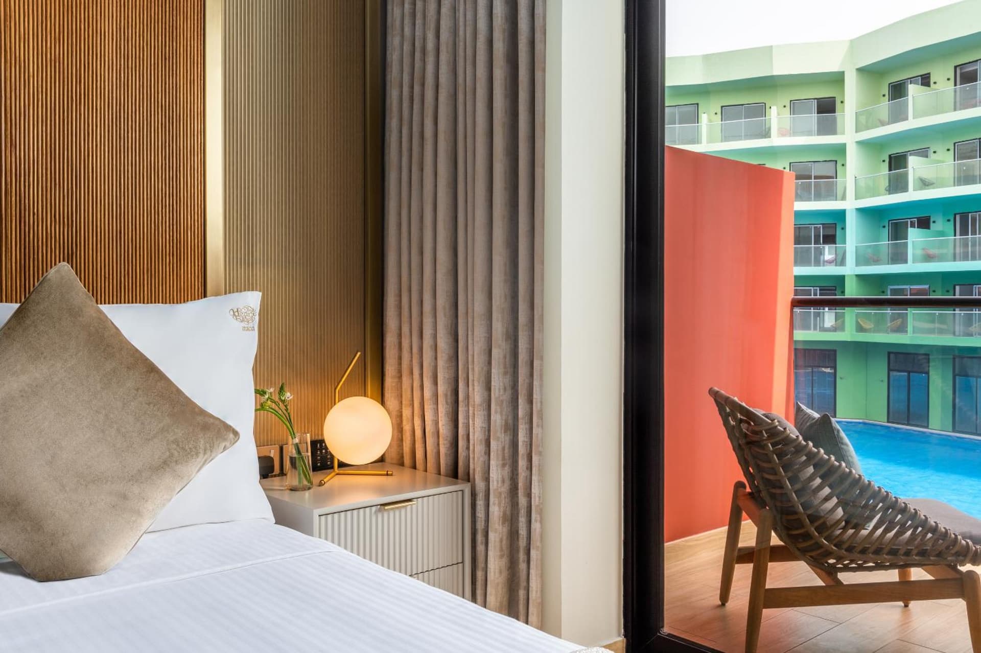 Premium King Pool View Room