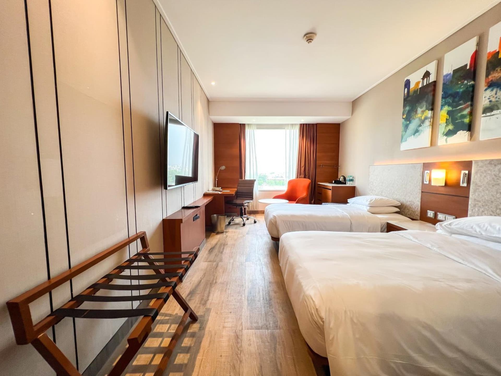 Twin Pool View Room
