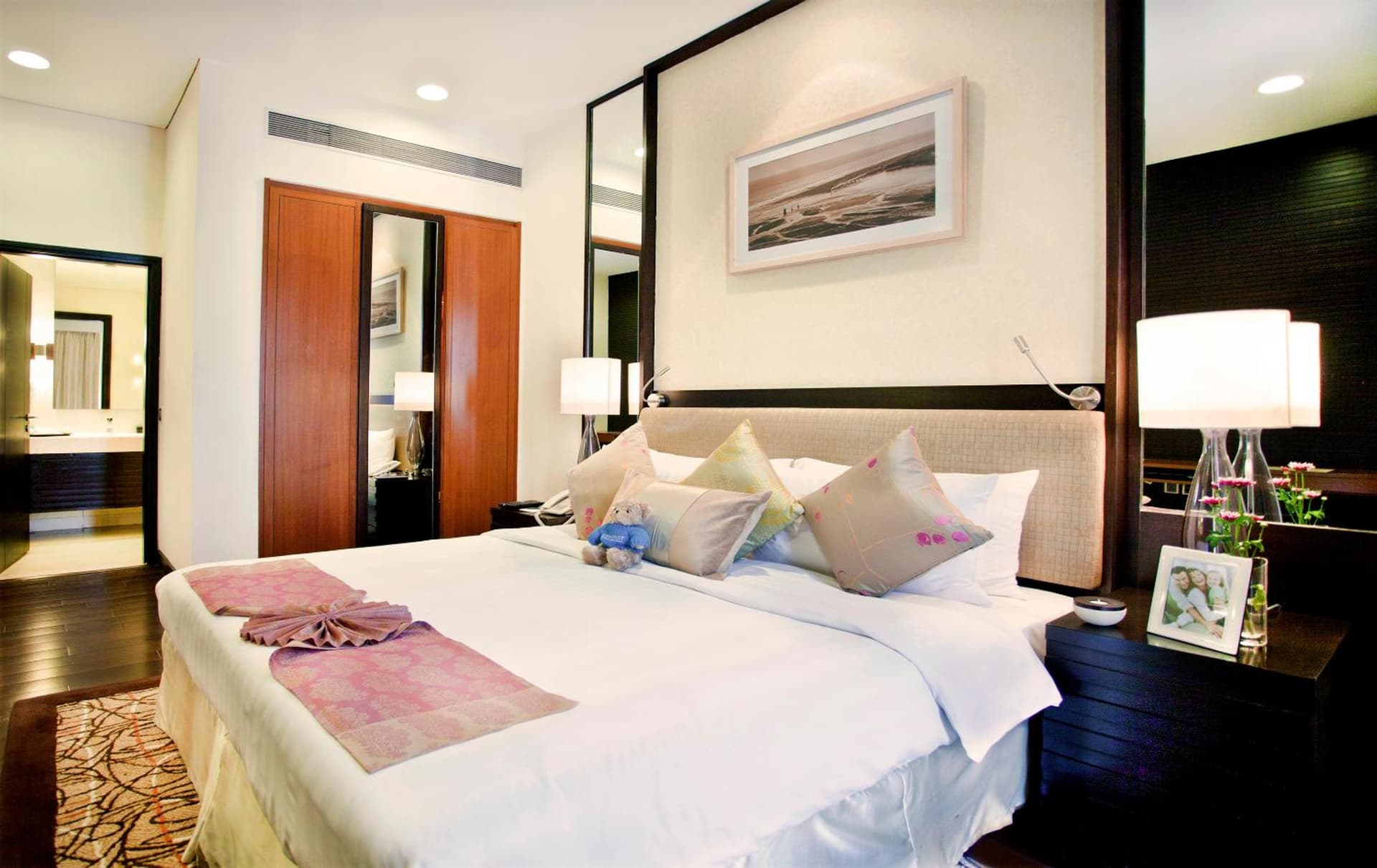 Classic Queen Room