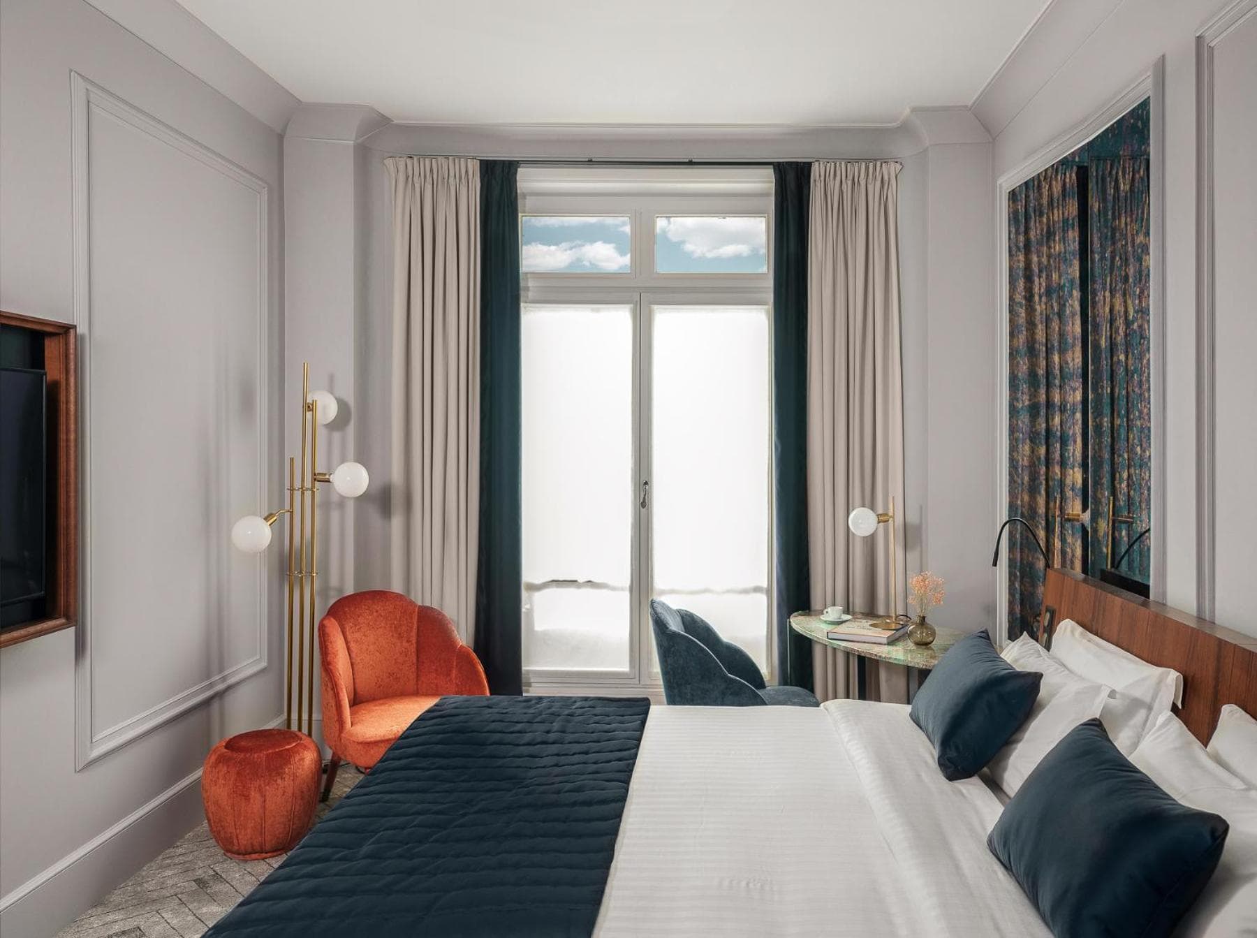 Queen Room