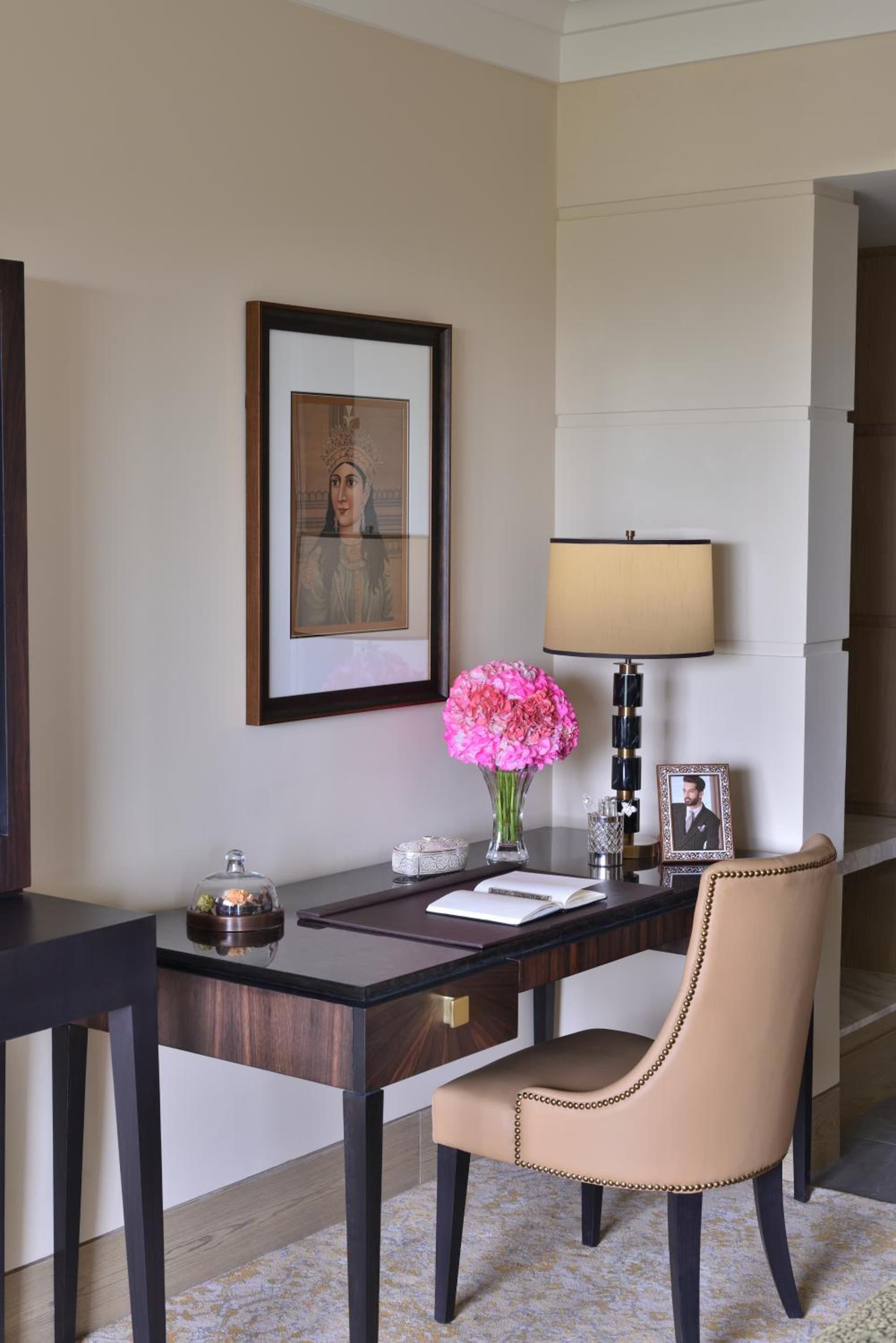 Club King Room