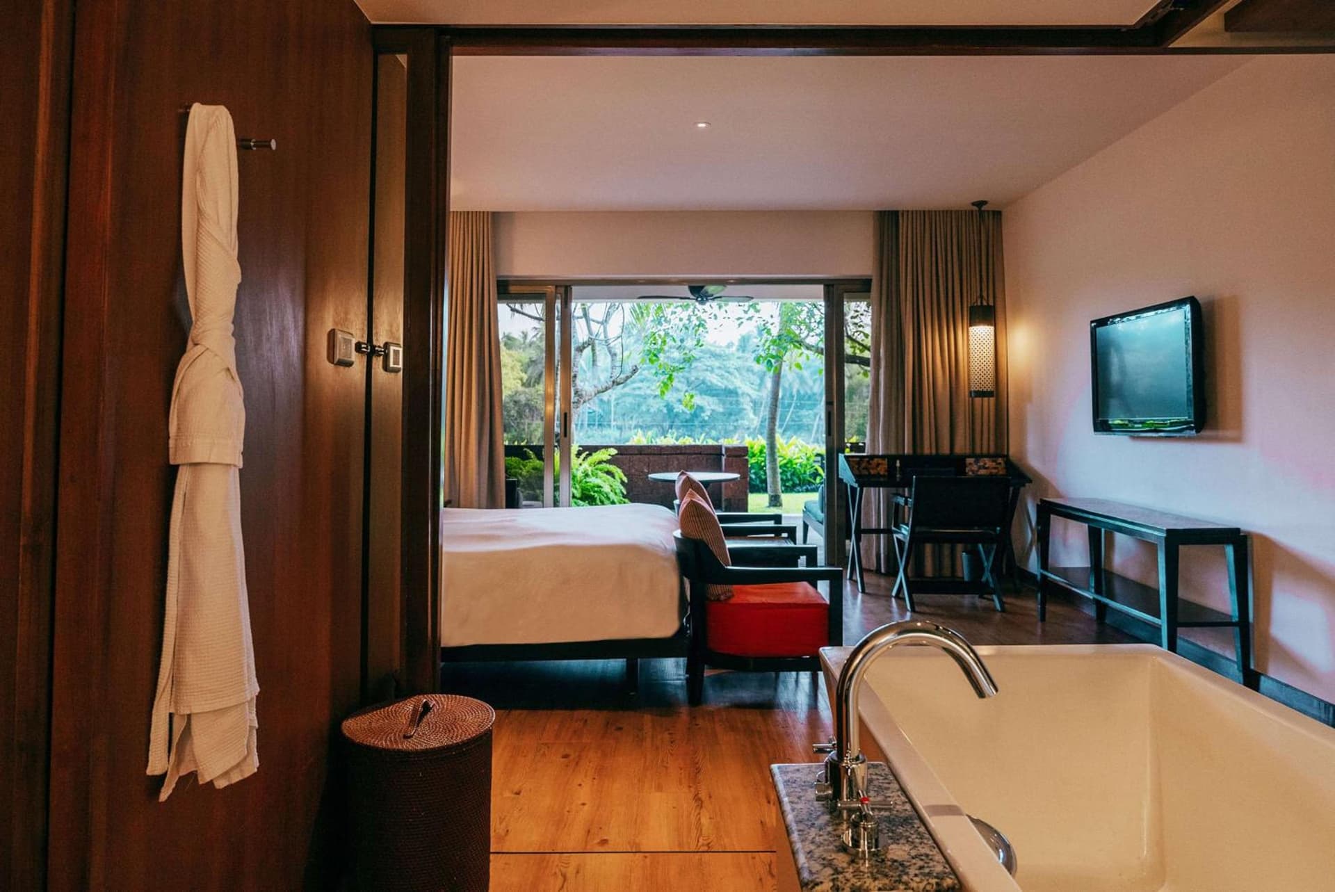 King Room with Balcony