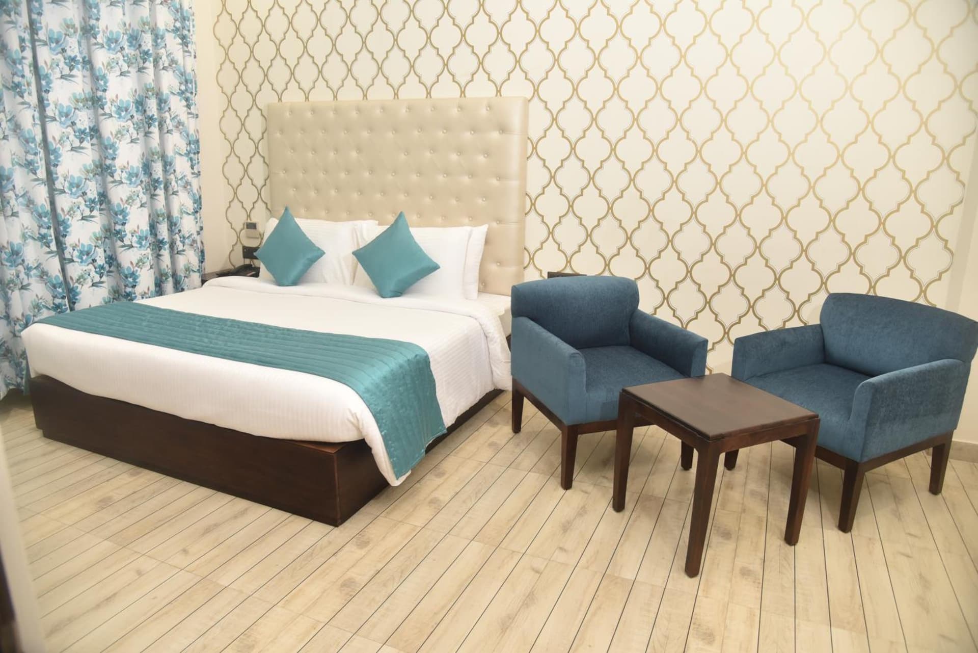 Deluxe King Room