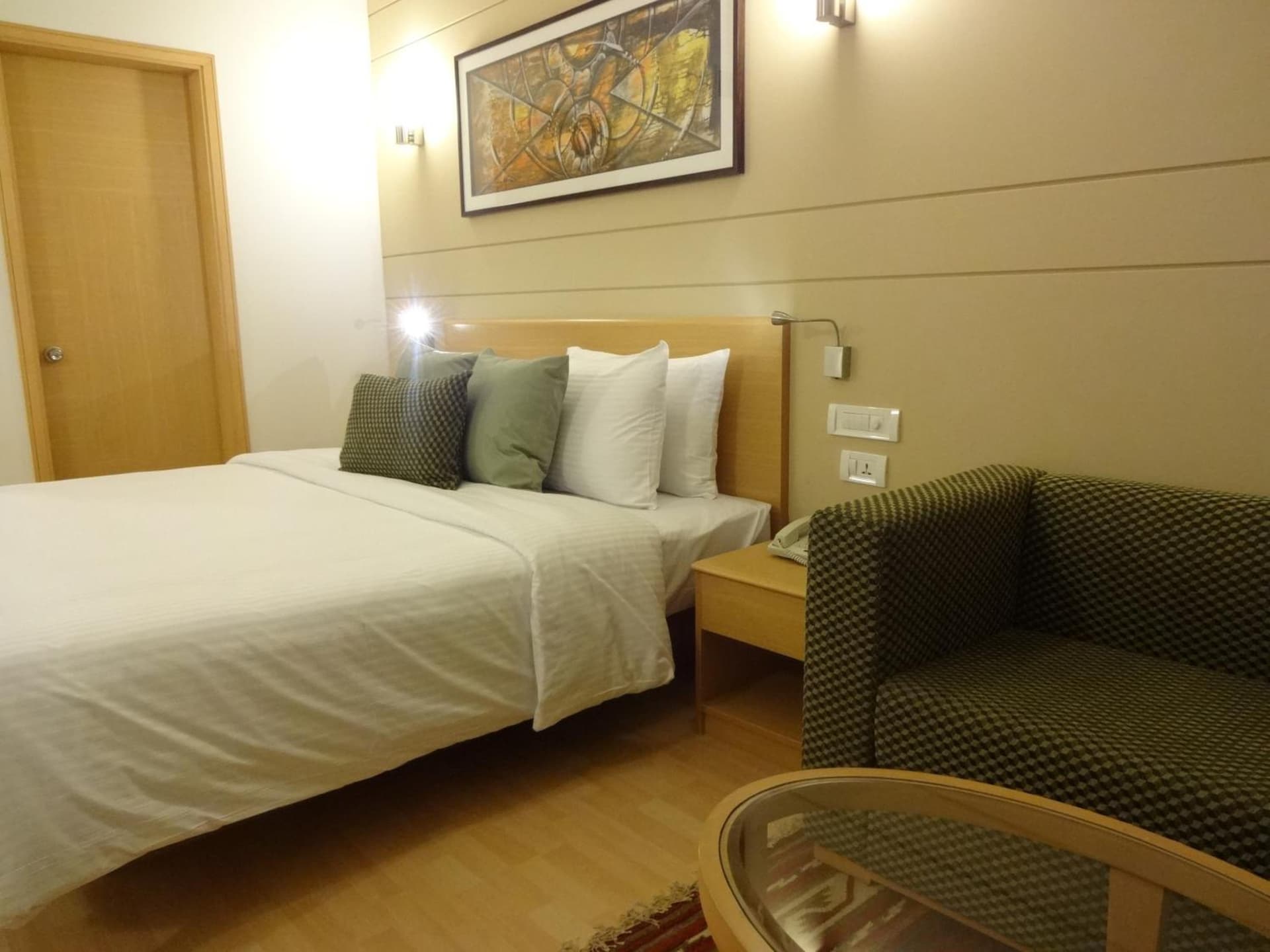 Deluxe King Room