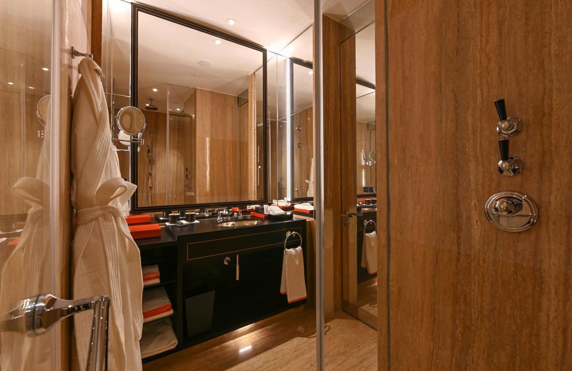 Club Twin Room