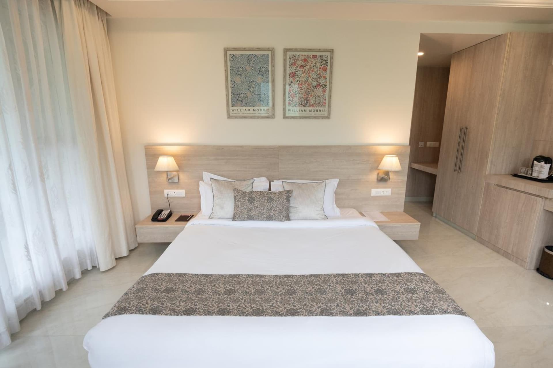 Deluxe Double Room with Balcony