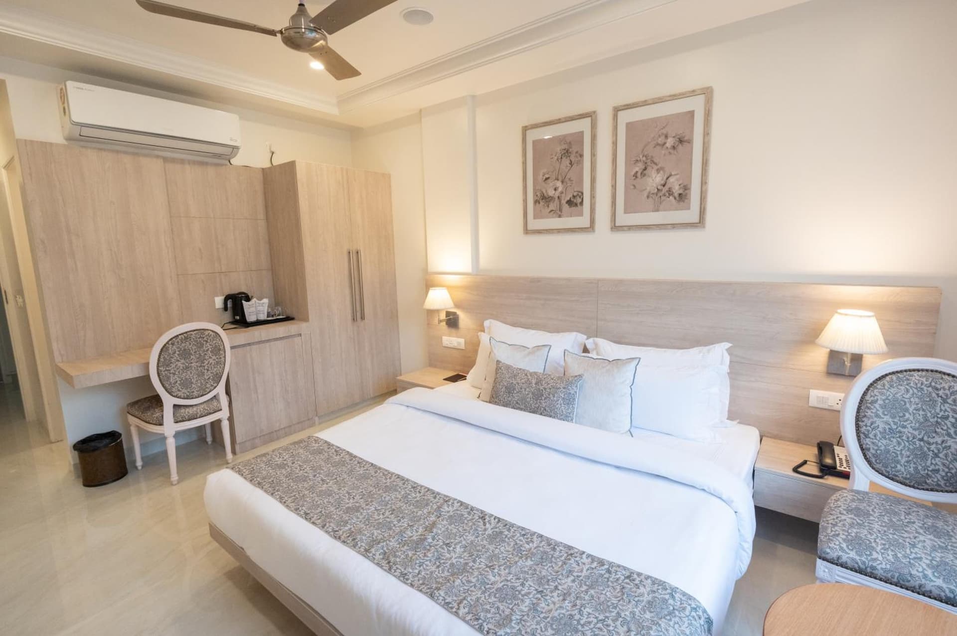 King Room