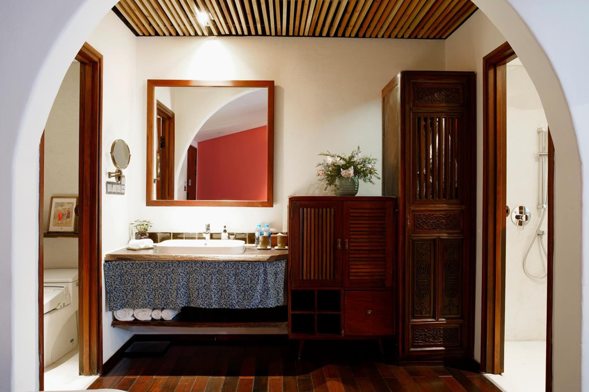 Dong Khoi Balcony Twin Room