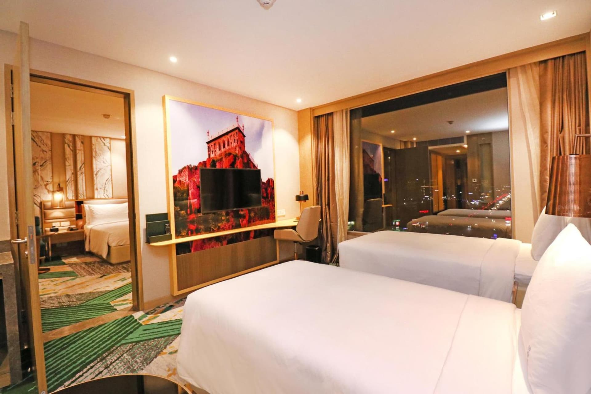Standard Twin Room