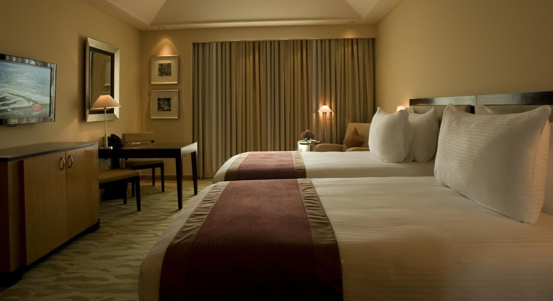 Deluxe Twin Room