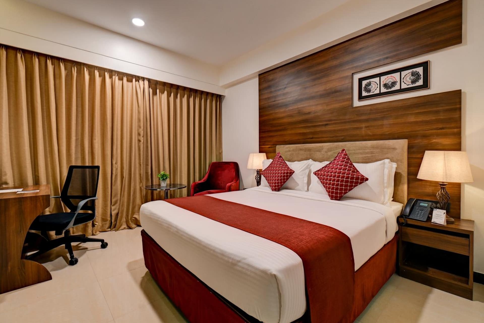 Superior King Room