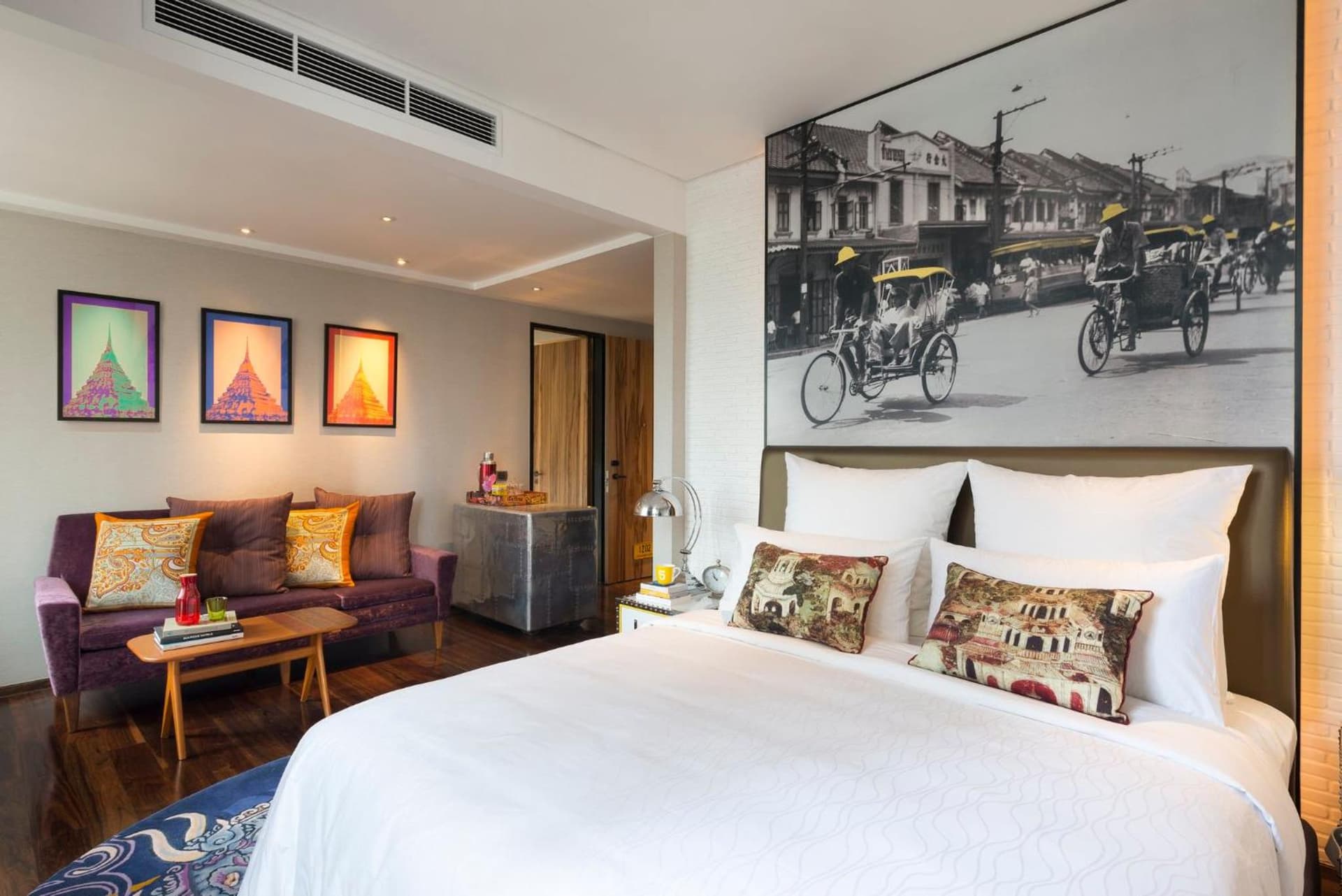 Premium King Garden View Balcony Room