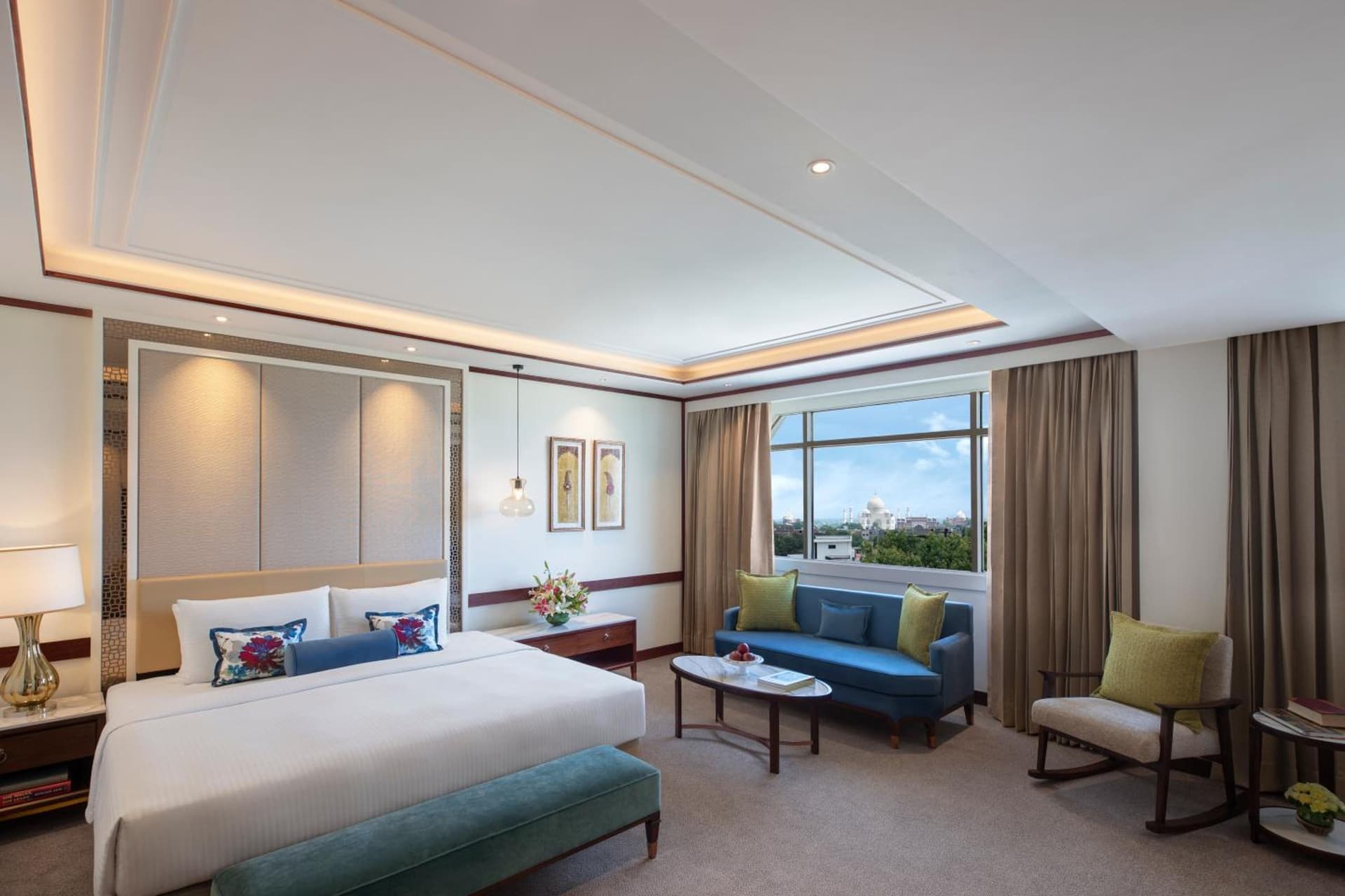 Junior Suite King Room