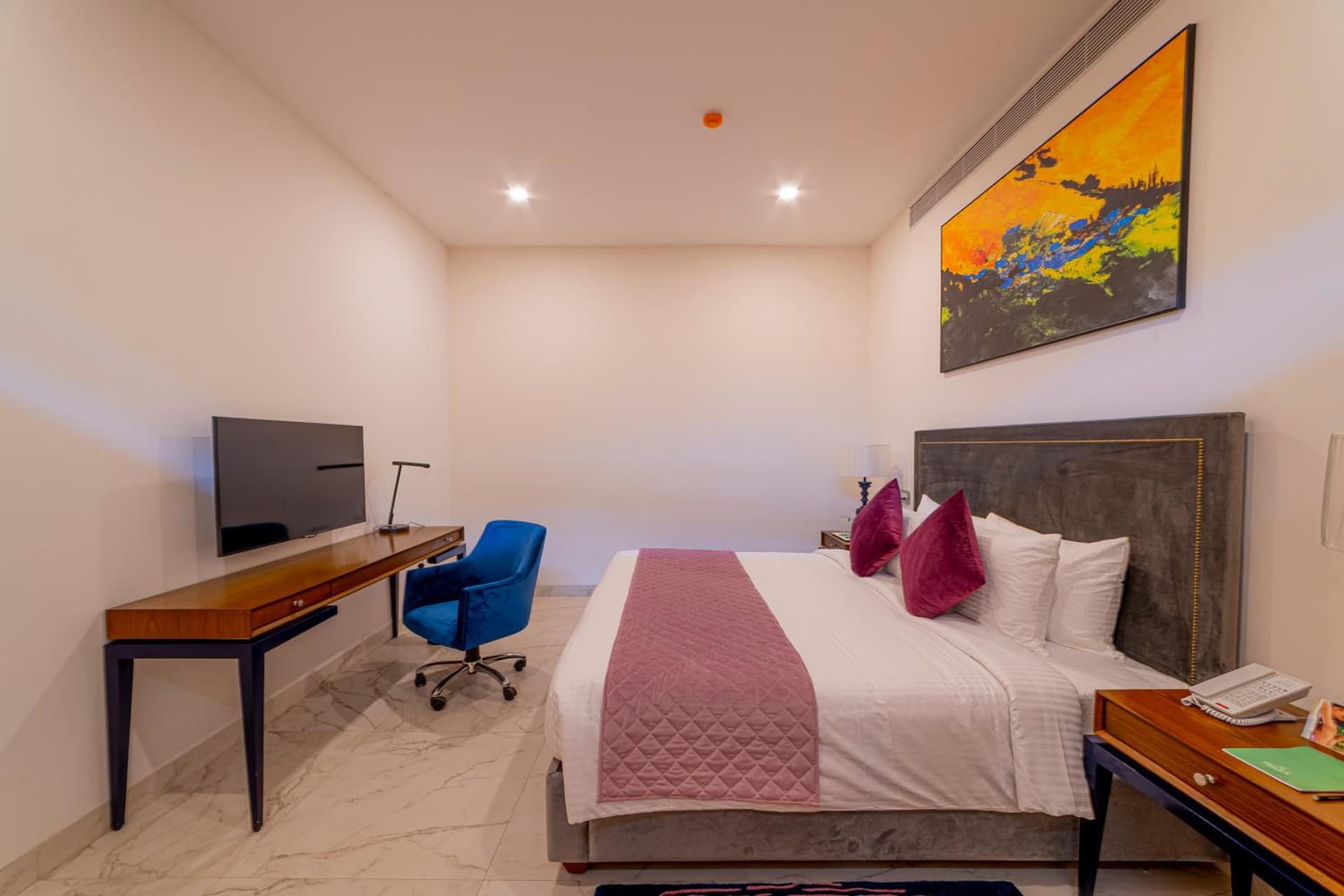 Suite King Room