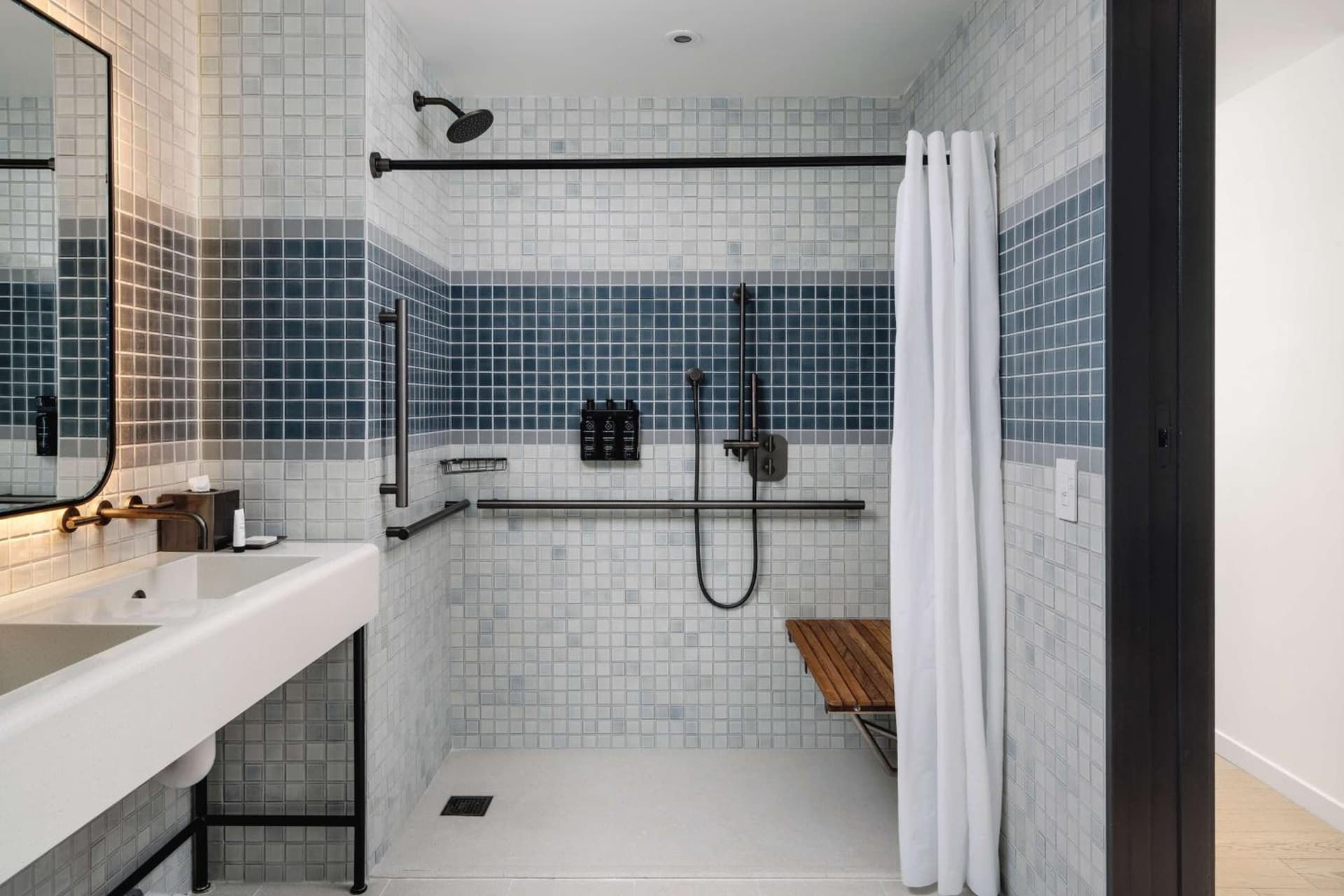 King Accessible Terrace Room