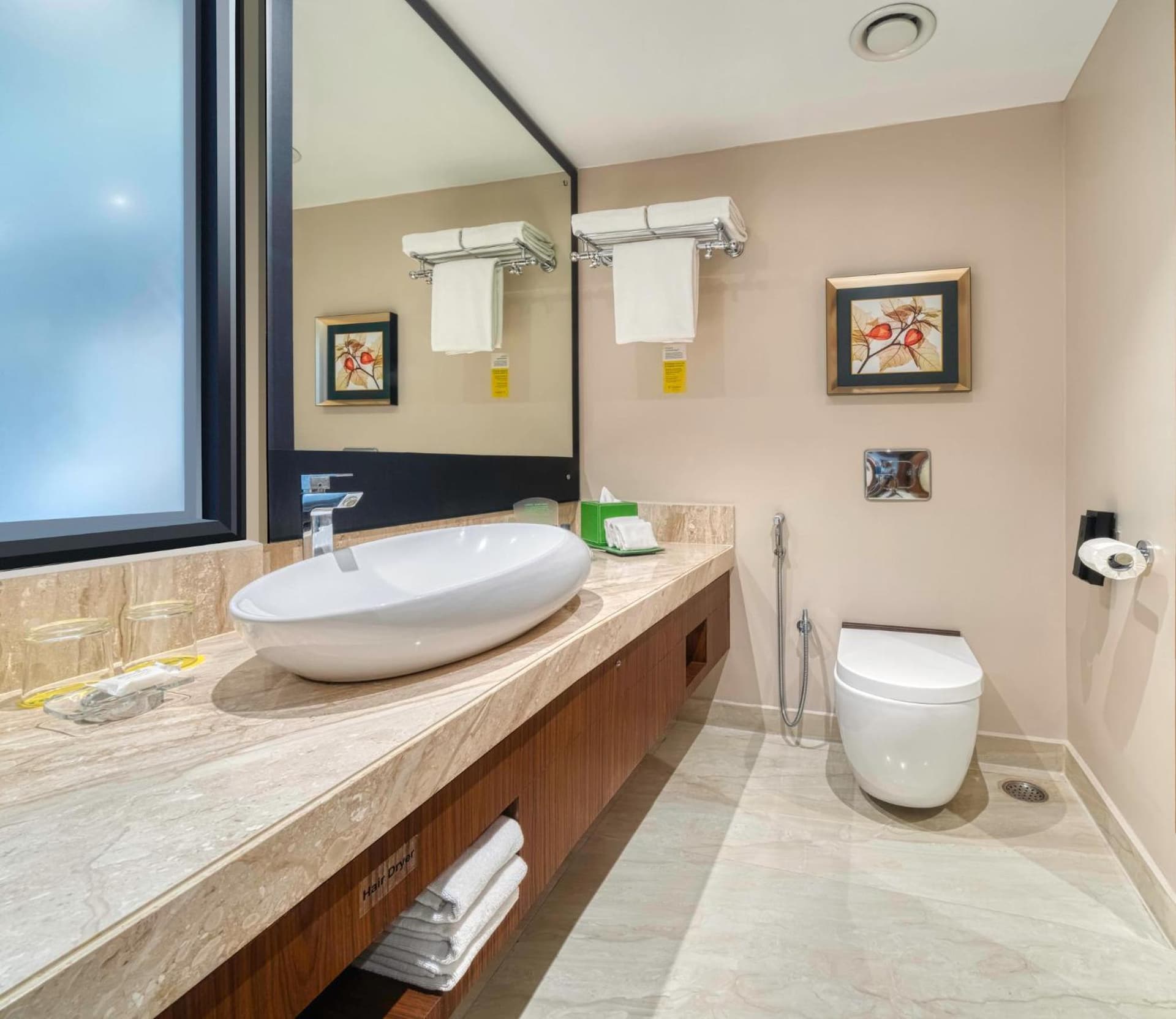 Standard Twin Room