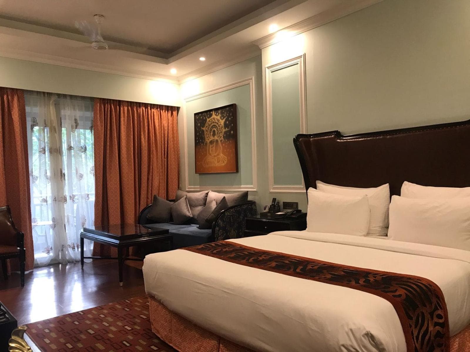 Executive Room