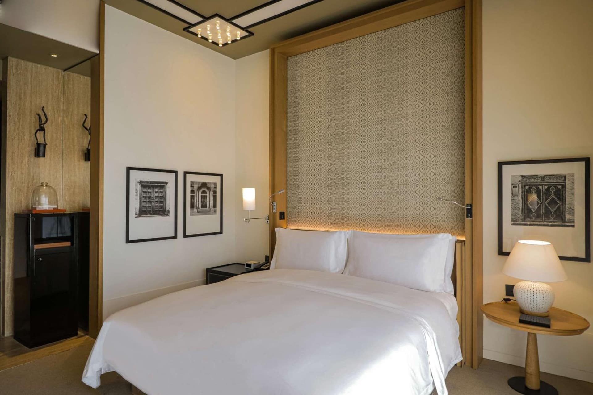 Club King High Floor Room