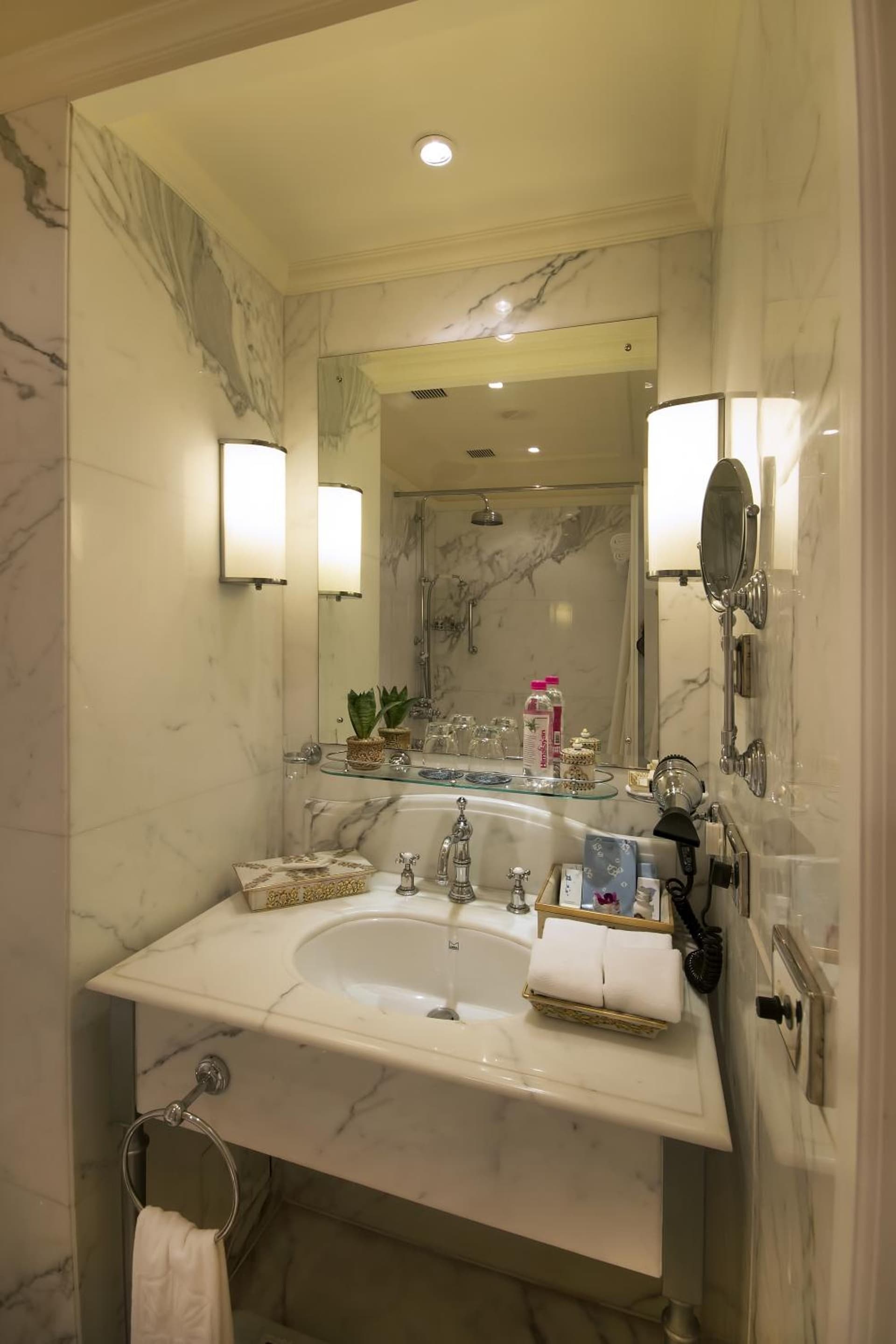 Luxury Double Garden View Room