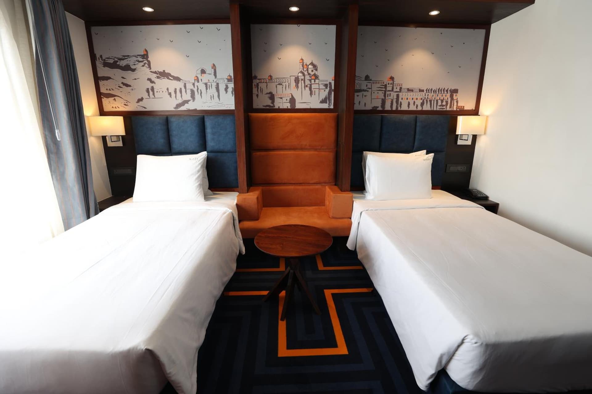 Standard Twin High Floor Room