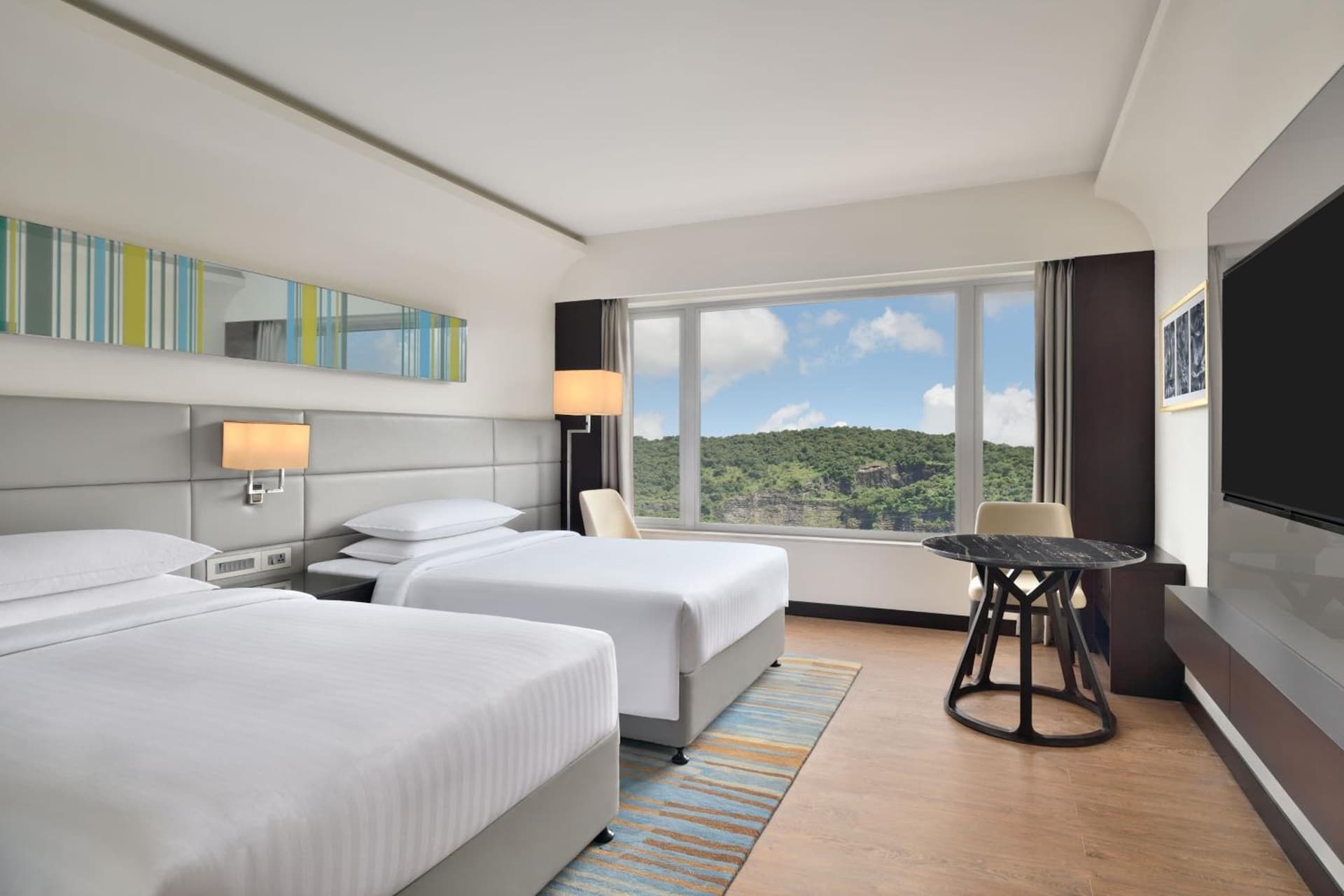Guest room, 2 Twin, Hill view