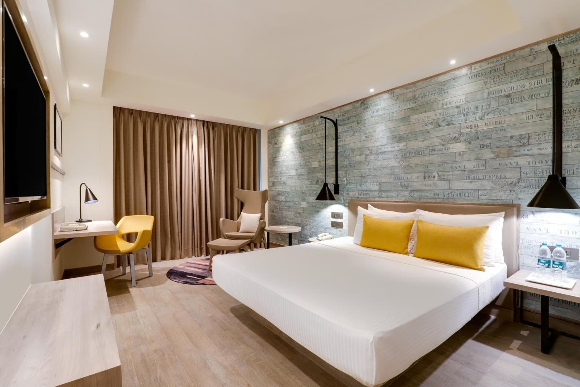 Deluxe King Room