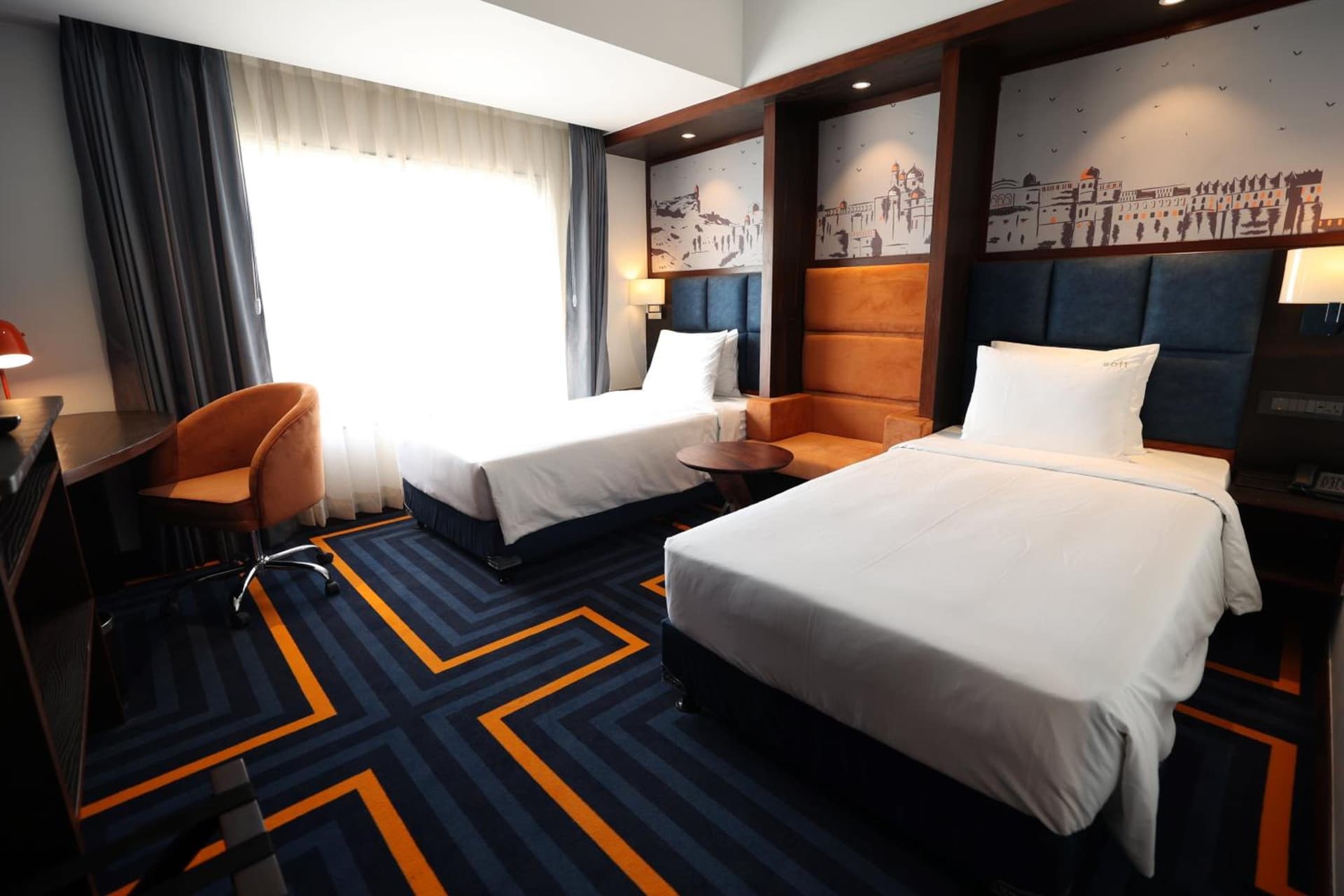 Standard Twin High Floor Room