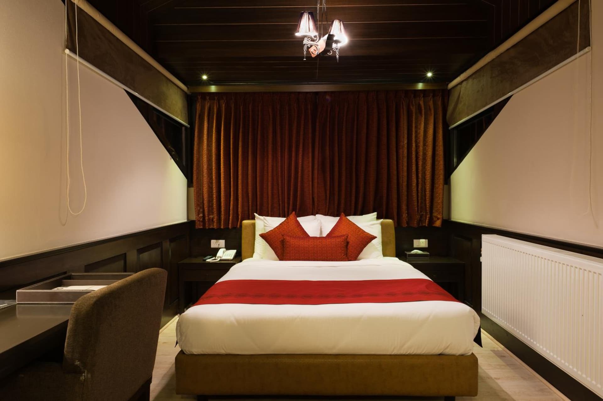 Junior Deluxe Room