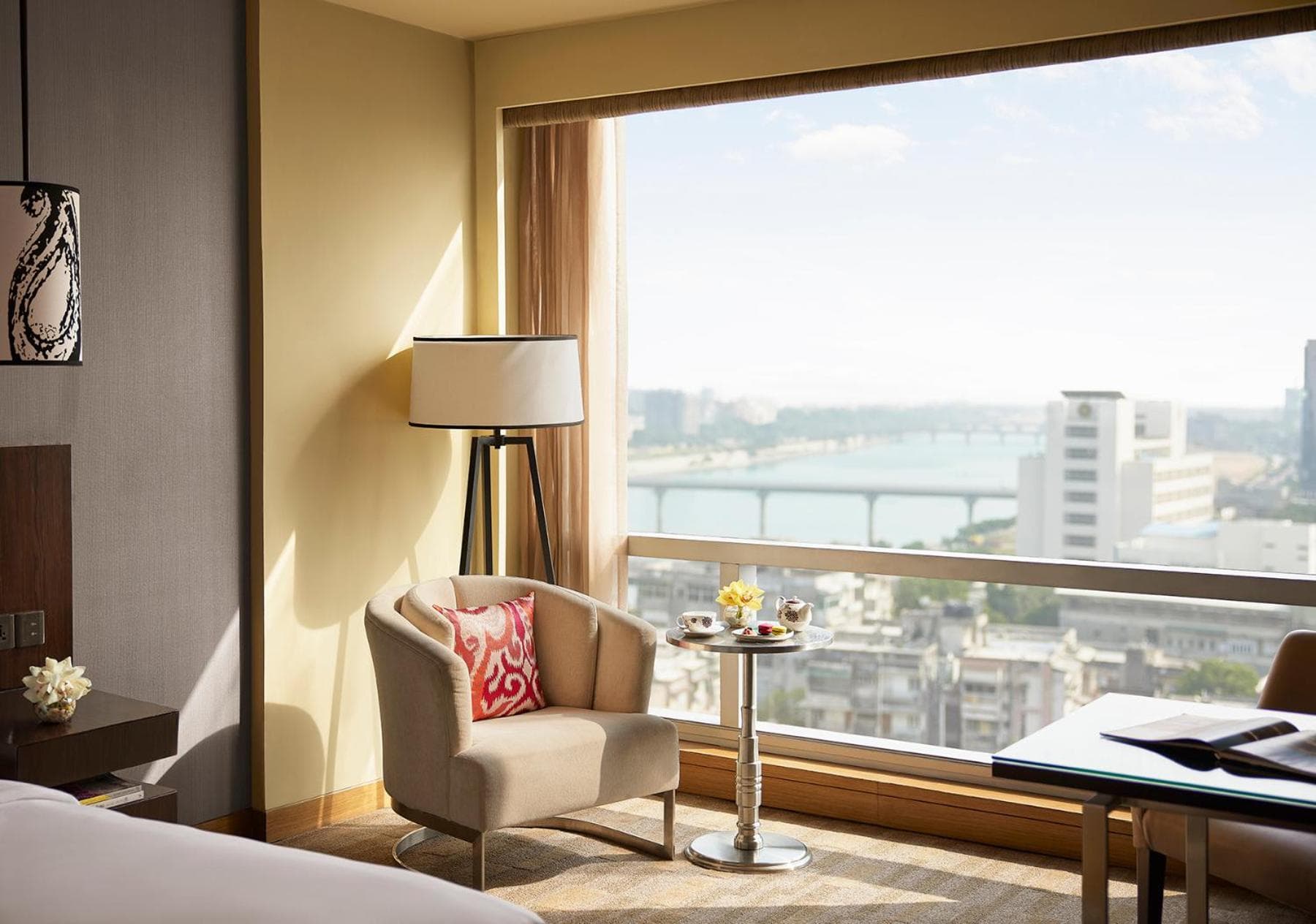 Twin River View Room