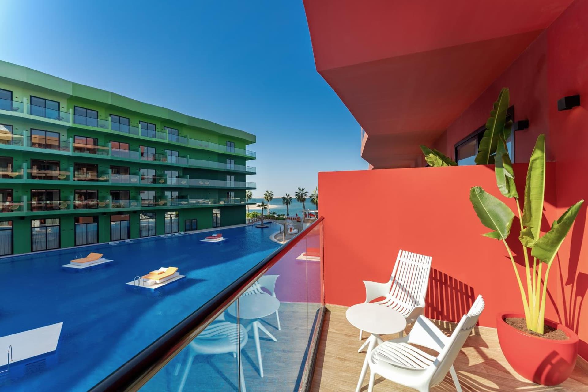 Premium King Pool View Room