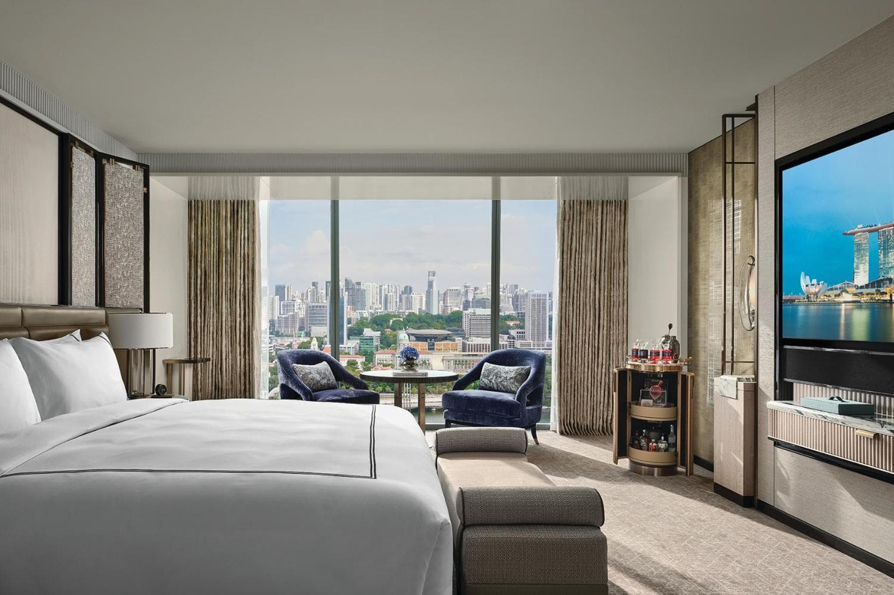 Premier King City View Room