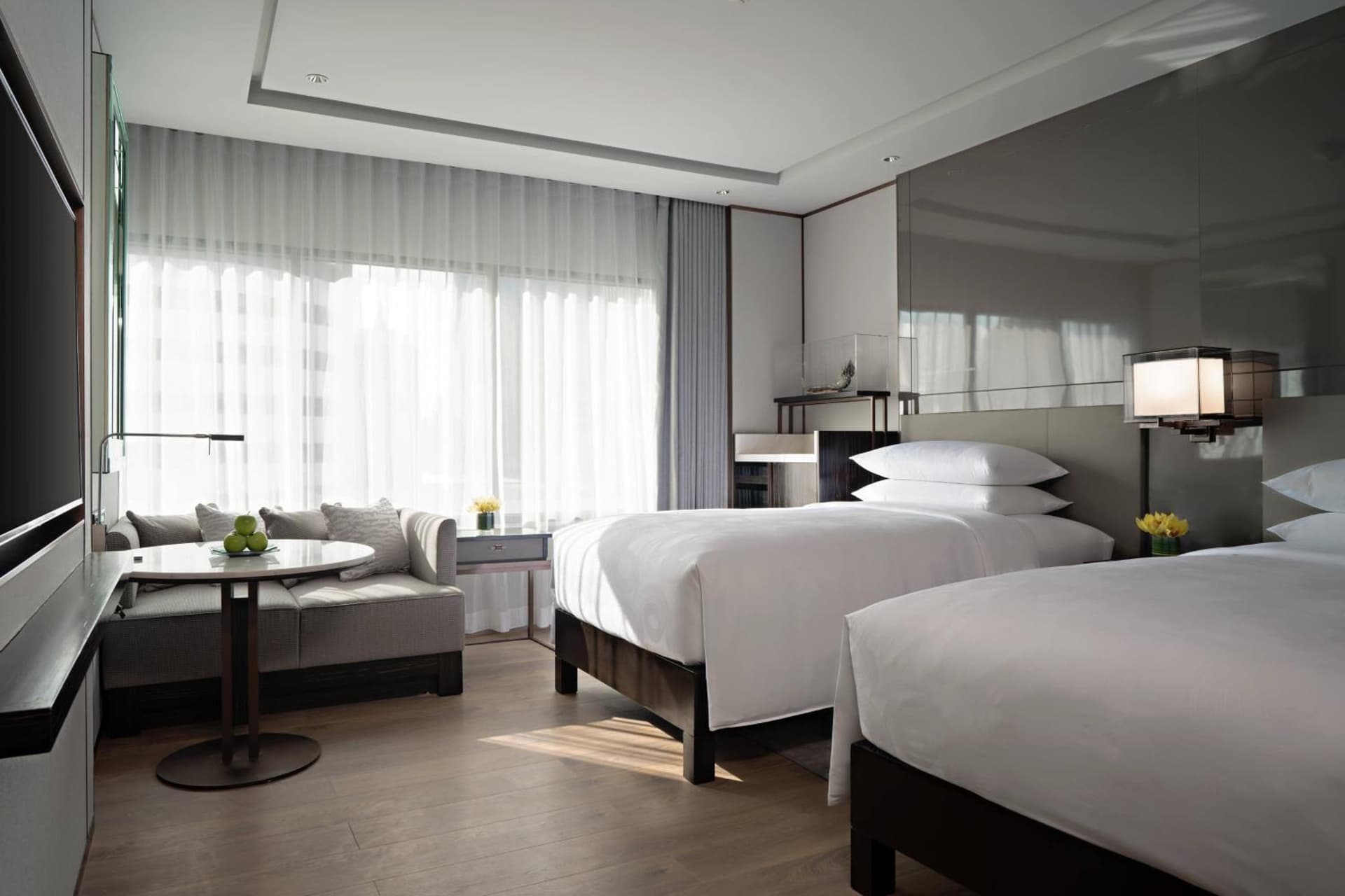 Twin City View Room