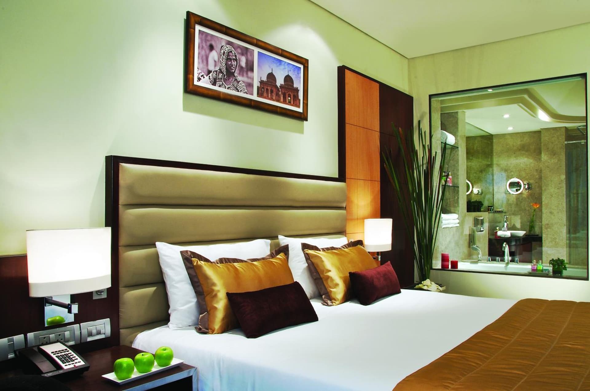 Superior Charm Room City View Twin Bed