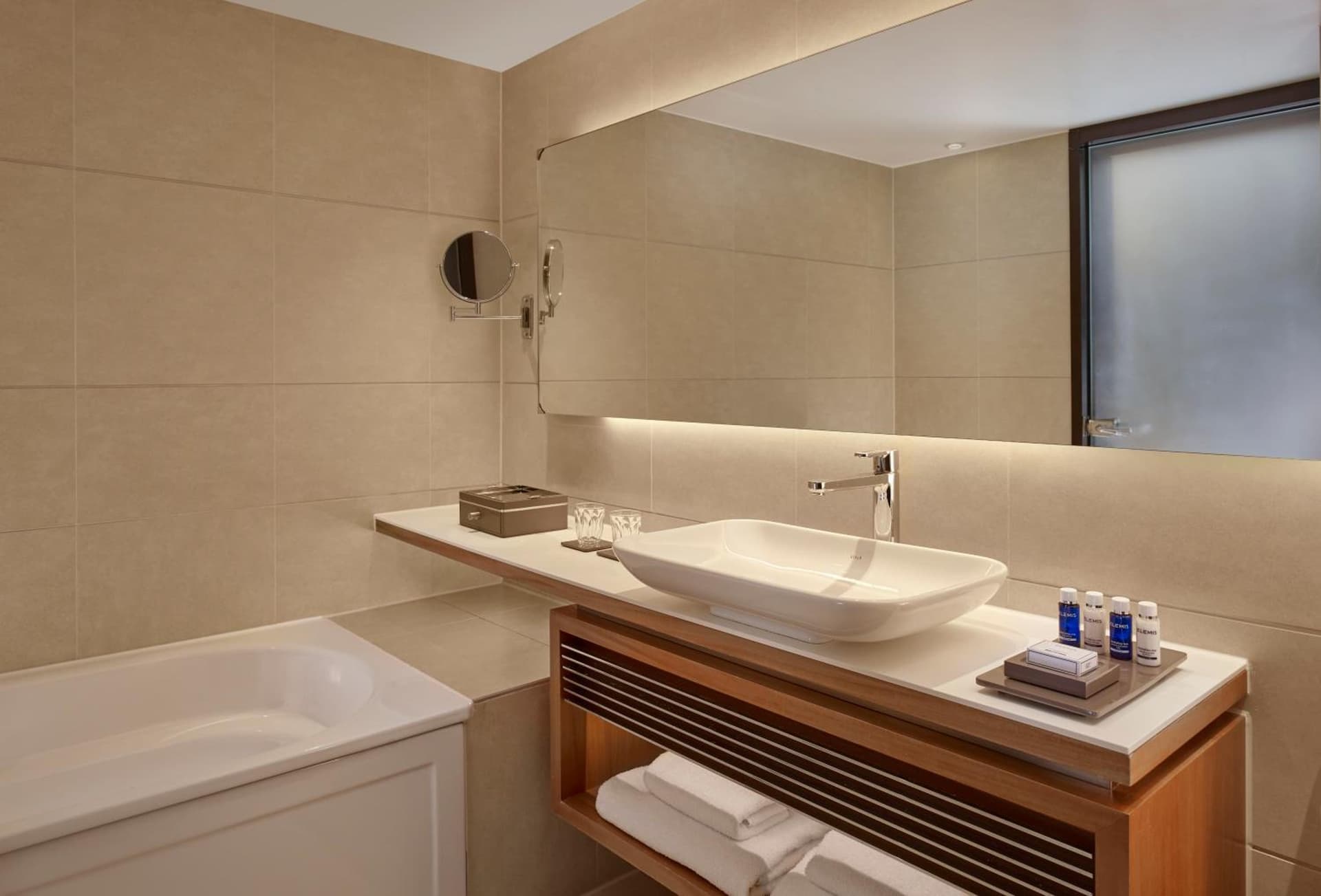 Suite Twin Terrace Room