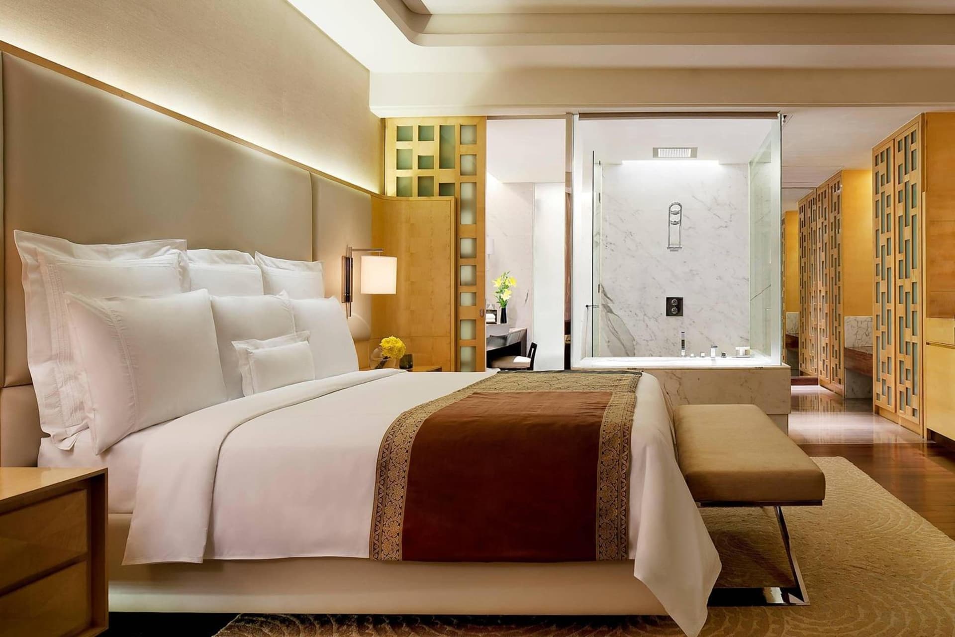 Deluxe King Room
