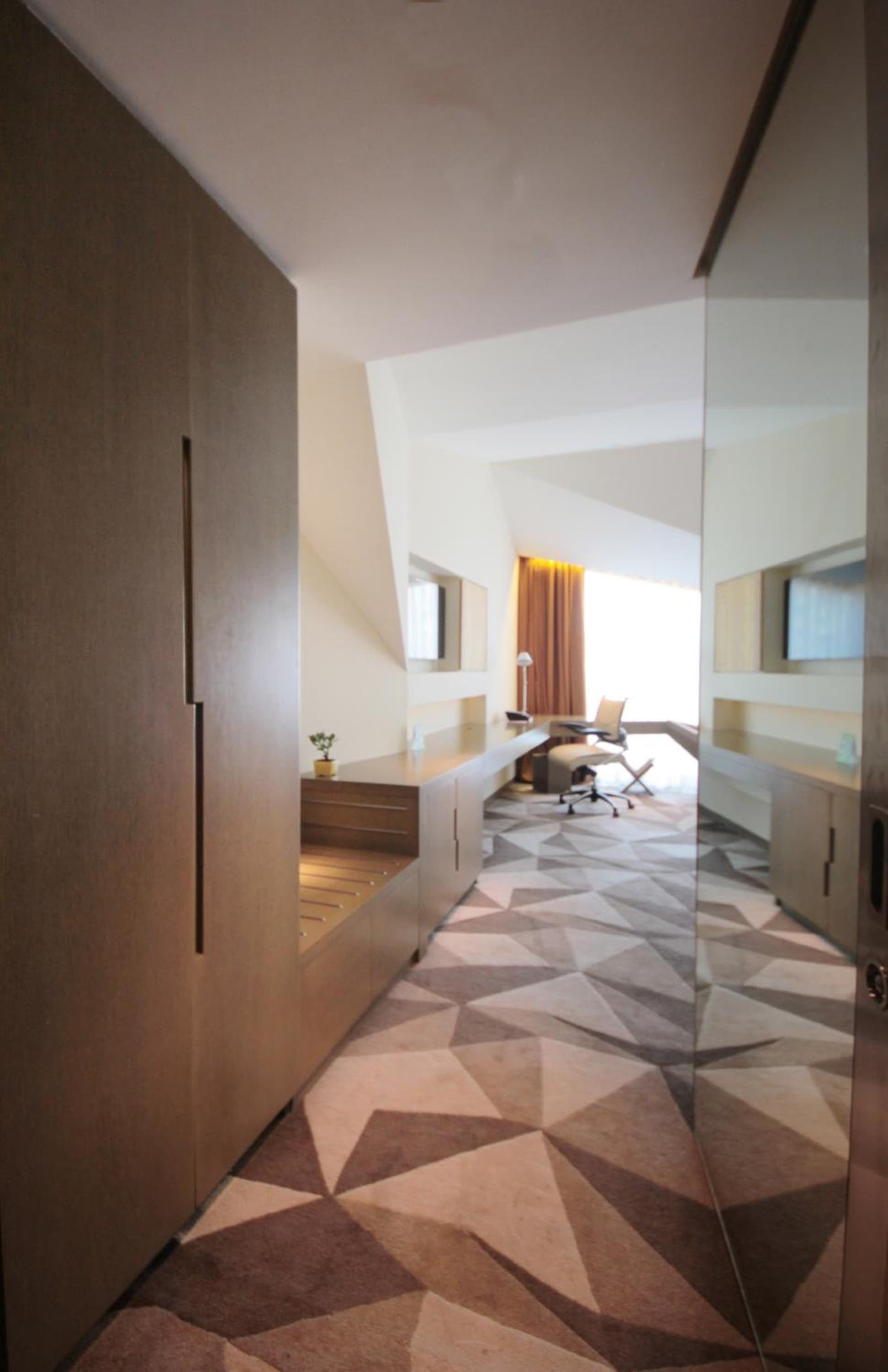 Premium King City View Room