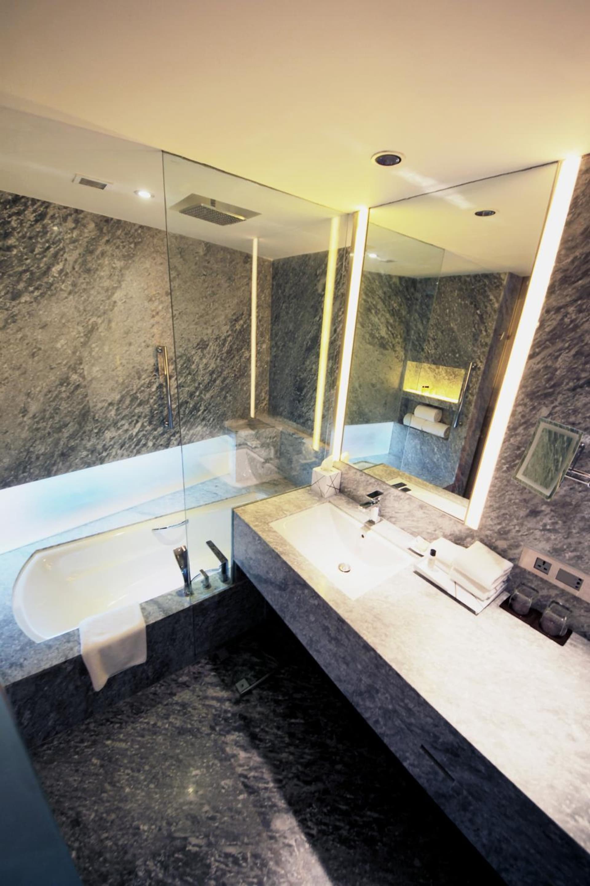 Premium King City View Room