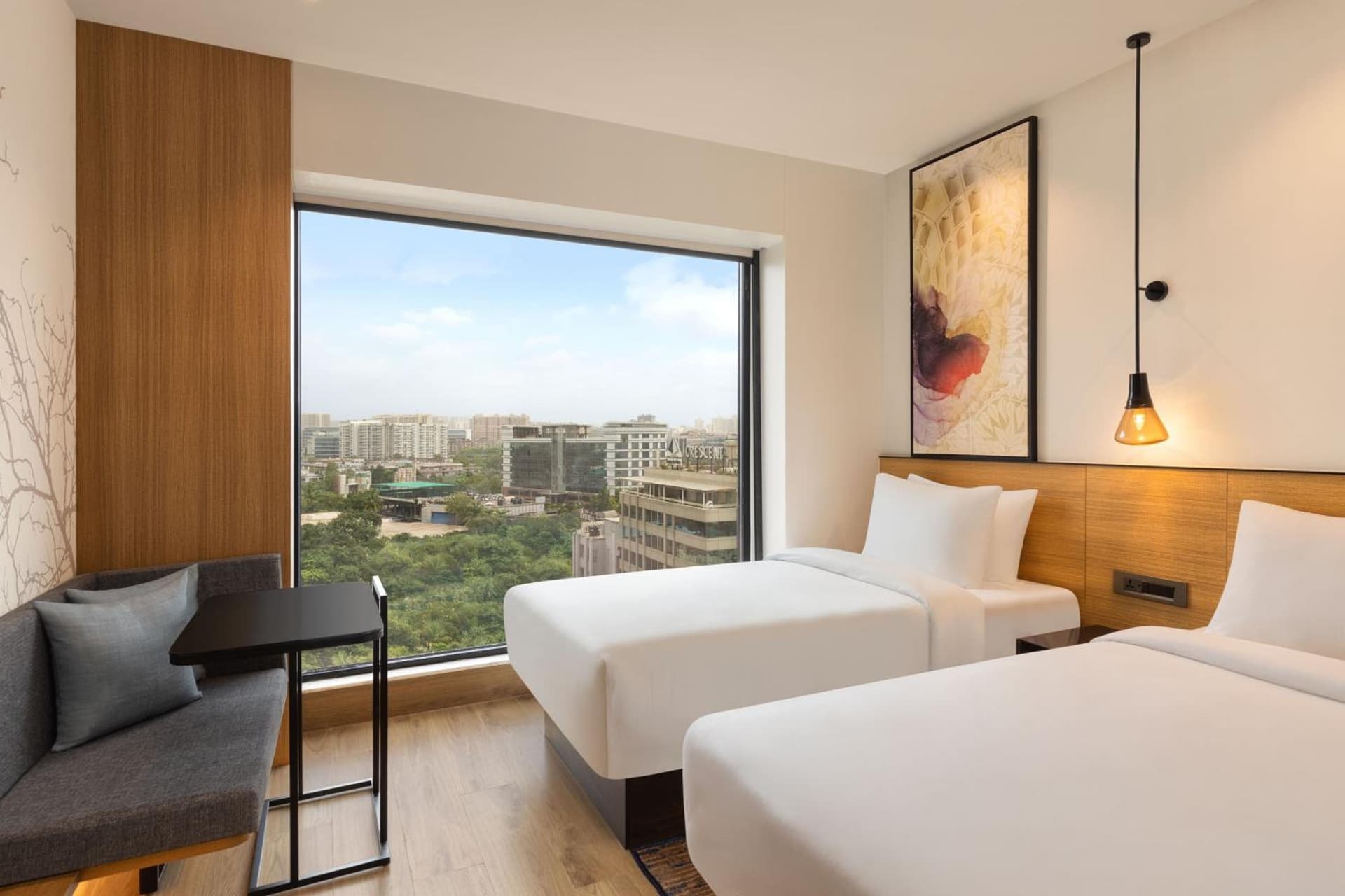Standard Twin City View Room