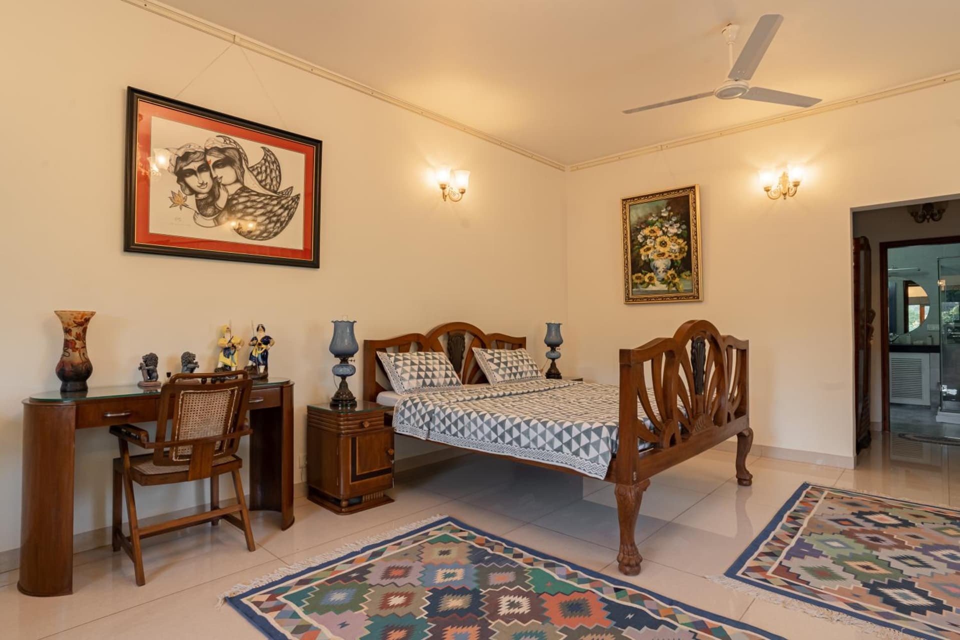 King Balcony Room