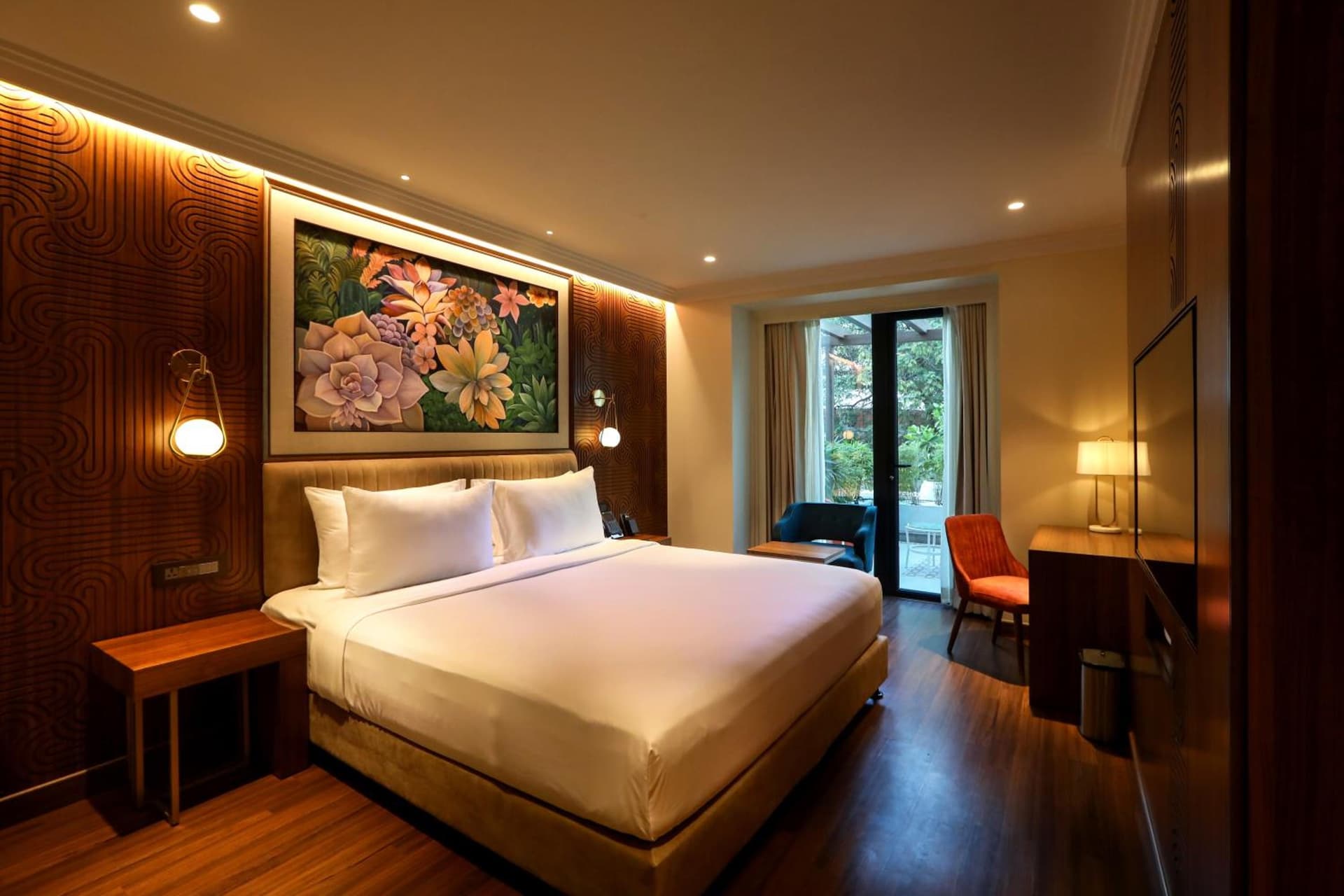 Business Double Garden View Balcony Room