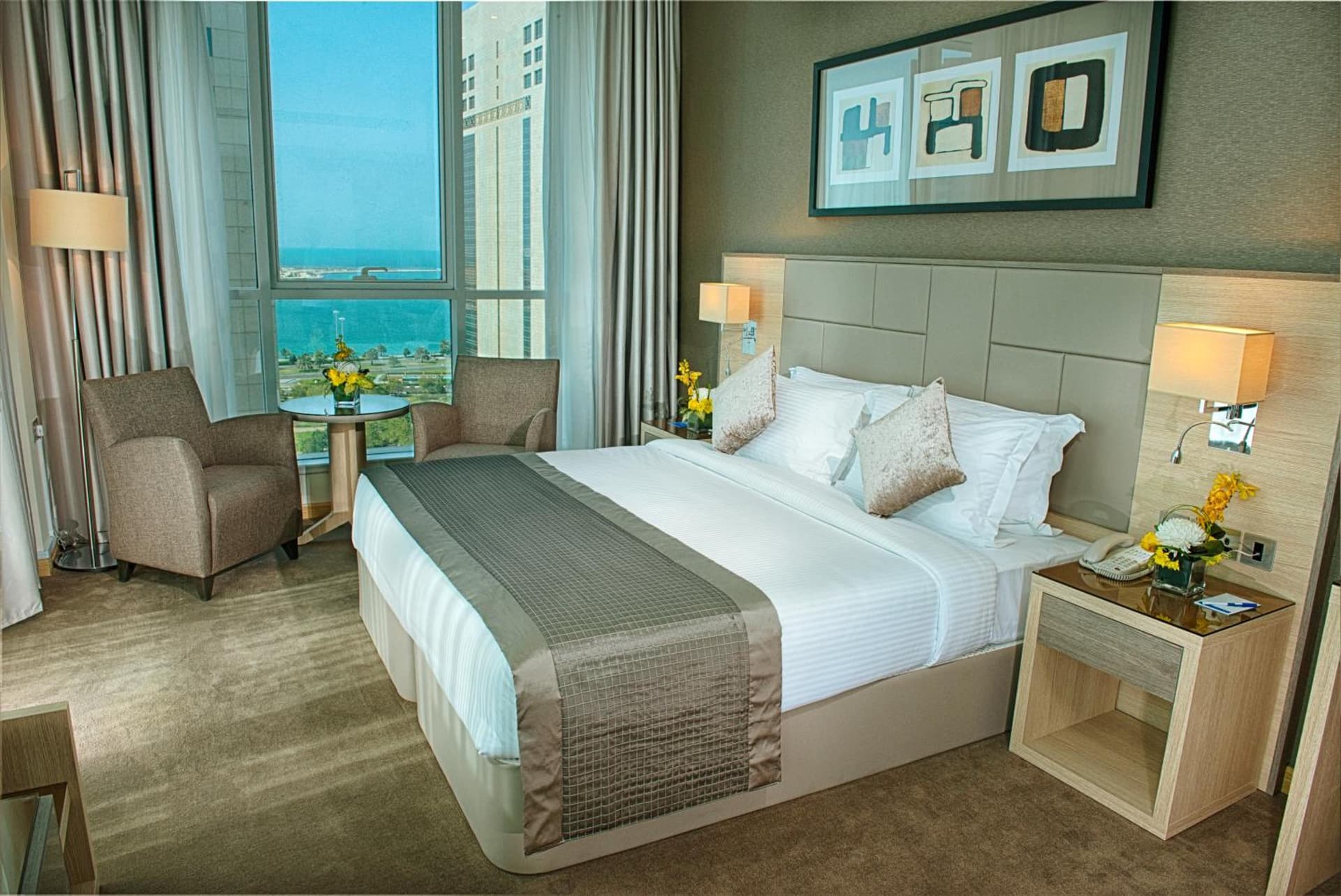 Deluxe King Sea View Room
