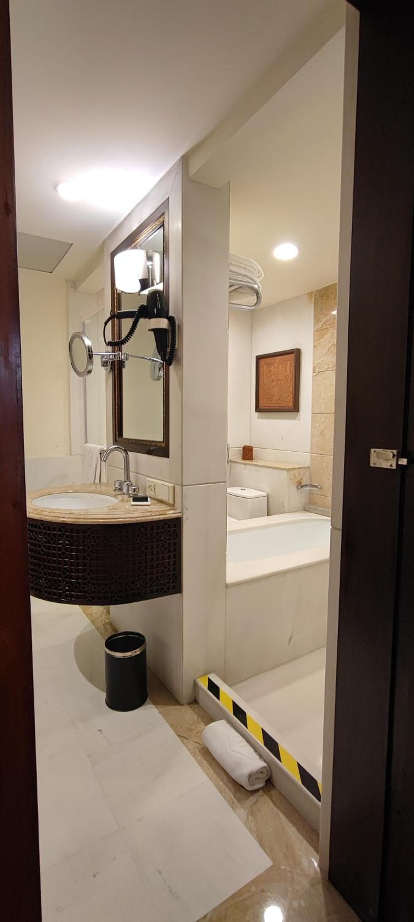 Suite King Room