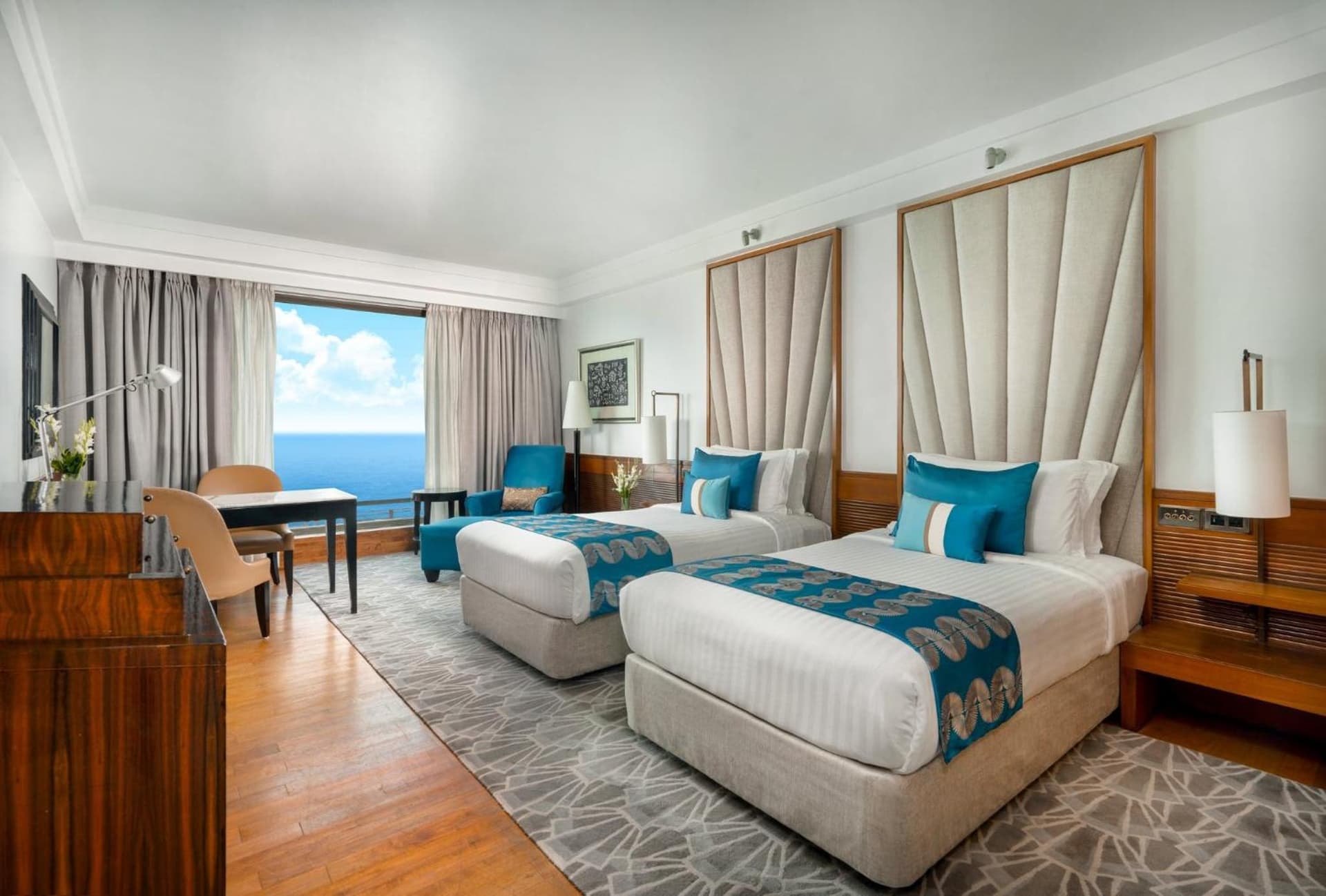 Premium Twin Sea View Room