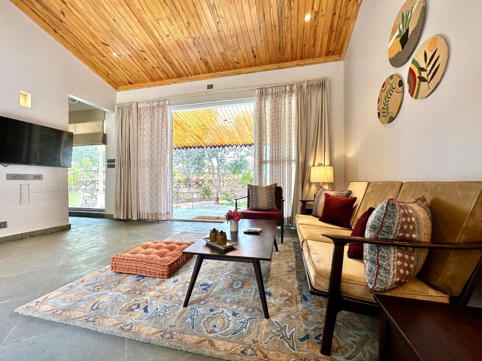Villa Pool View Room