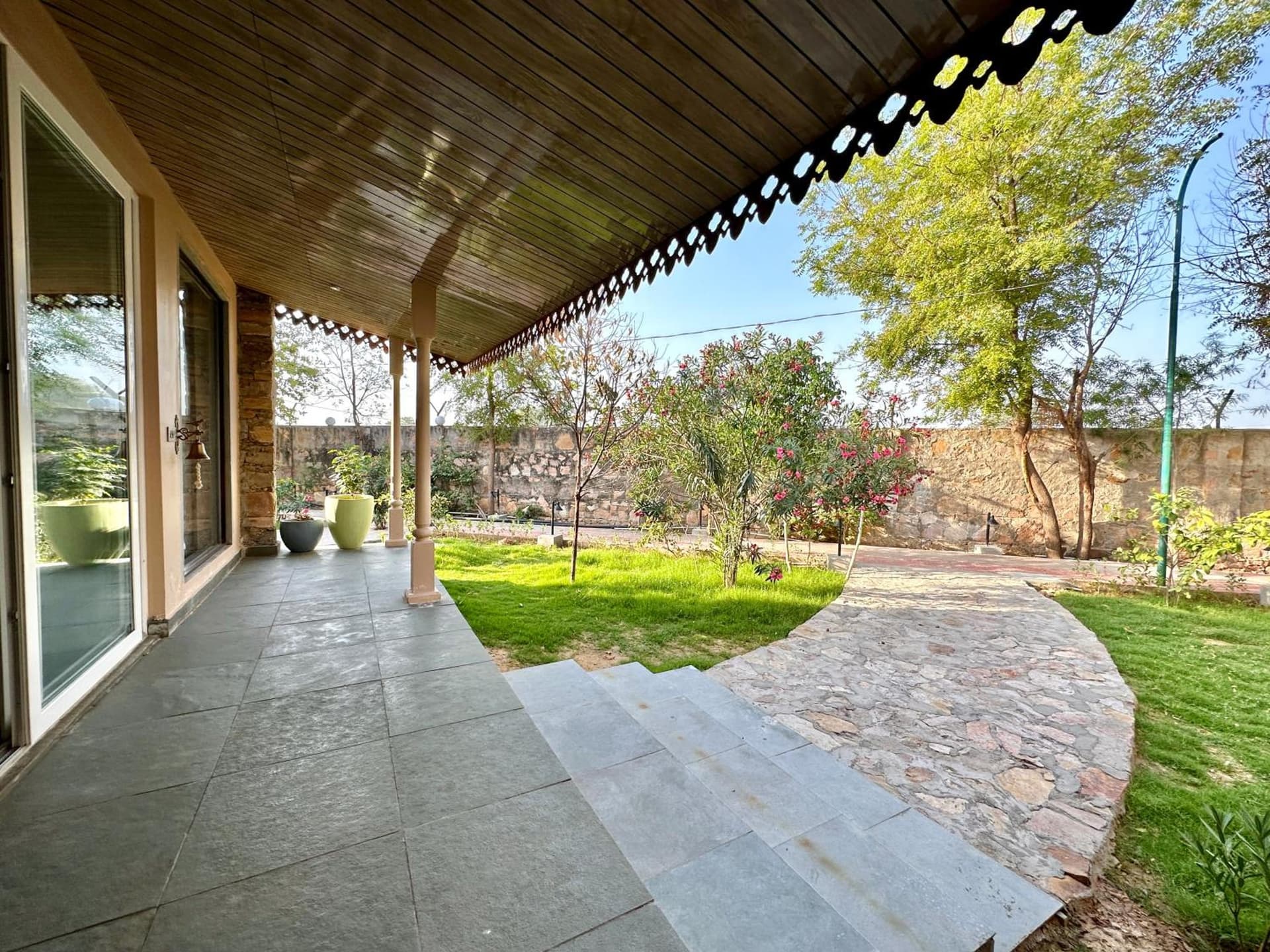Villa Courtyard View Room