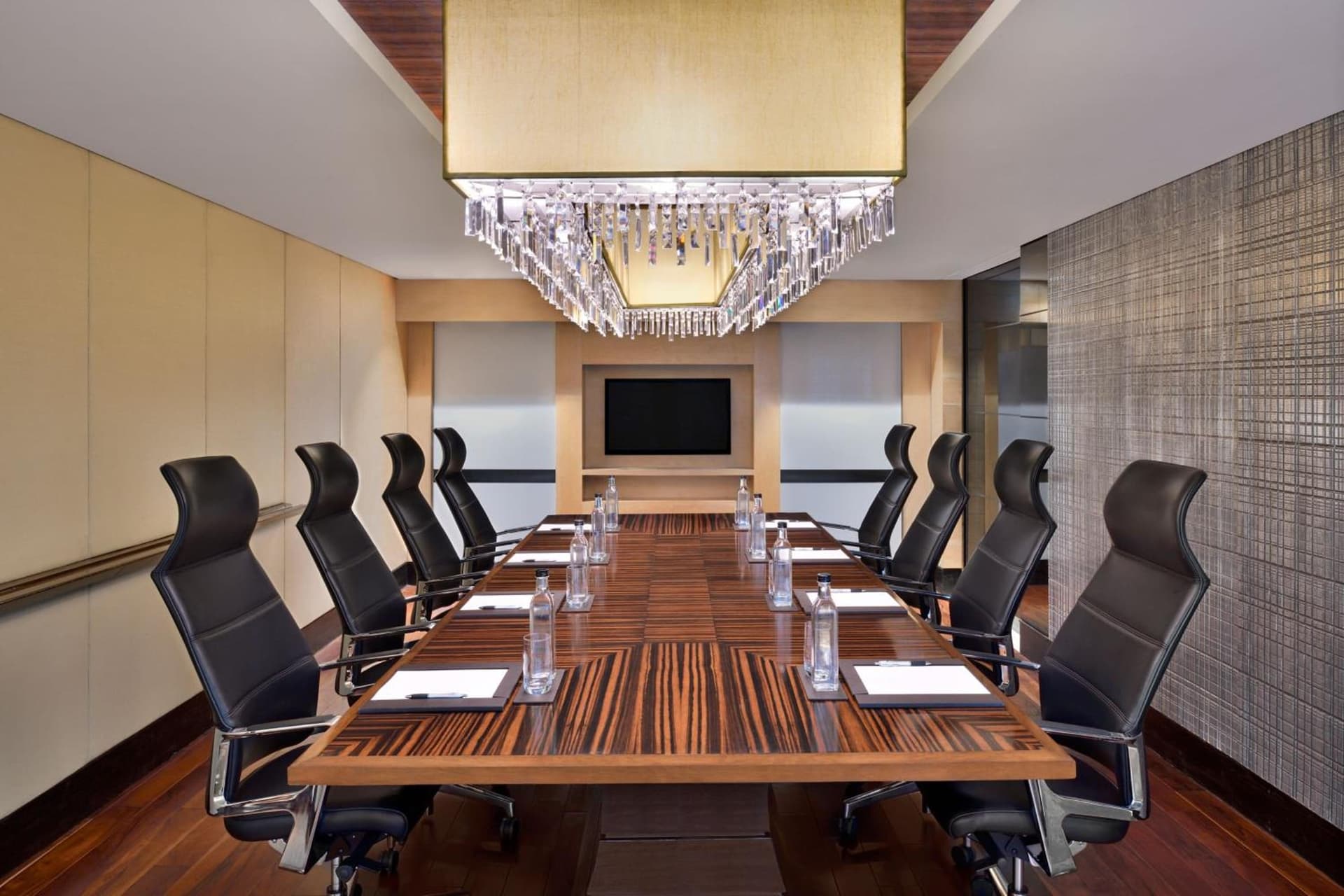 Club Twin Room
