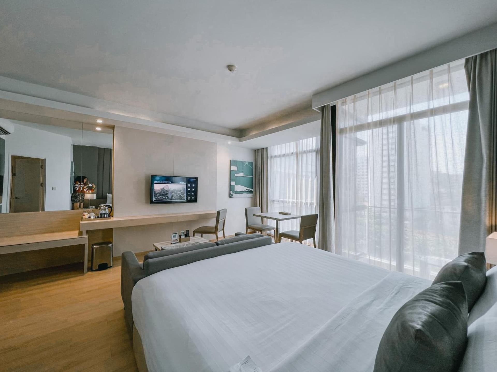 Deluxe Double or Twin Room with Pool View