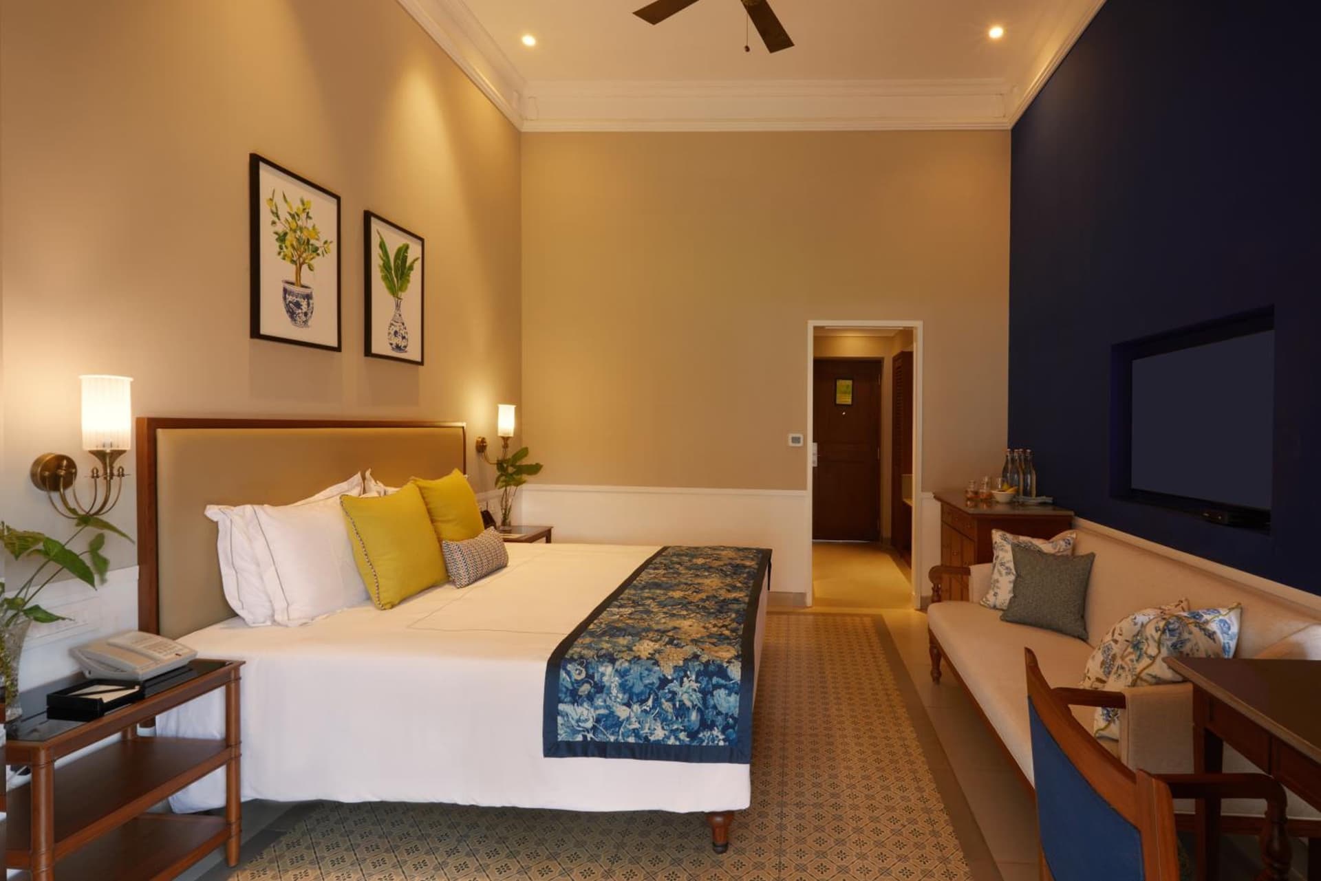 Luxury sea view With Sitout
