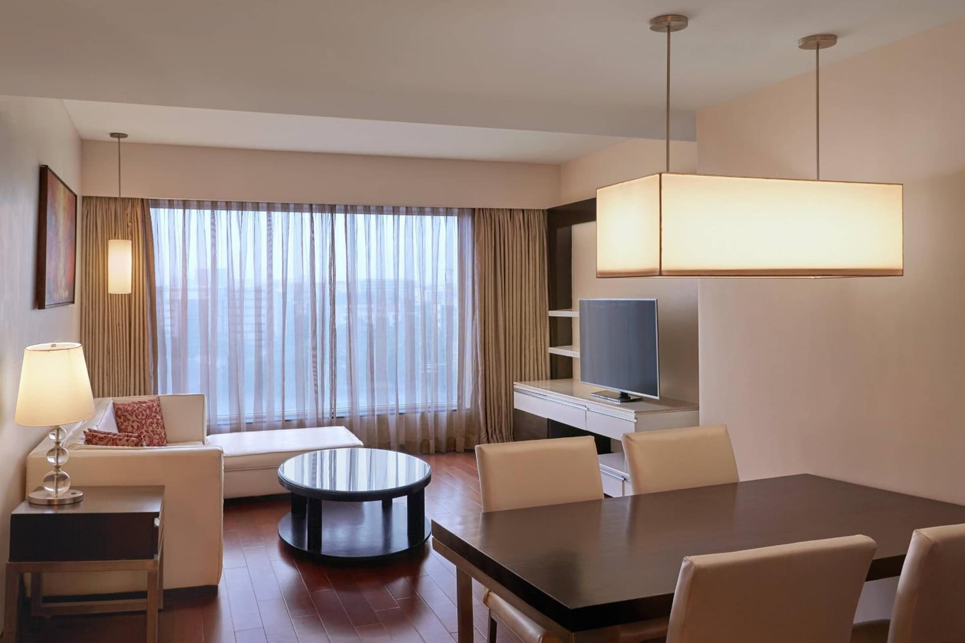 Suite King Courtyard View Room