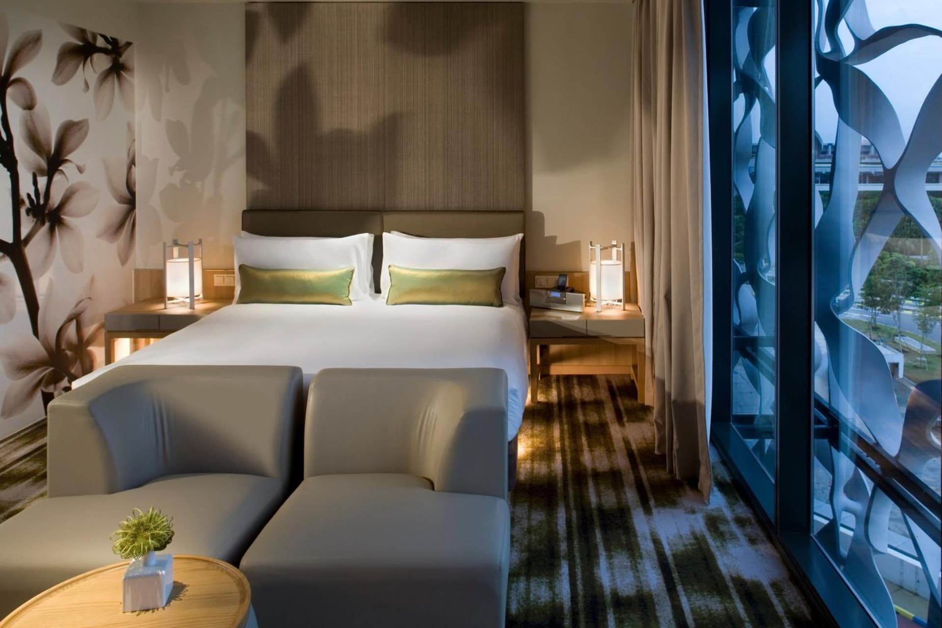 Premium King Room